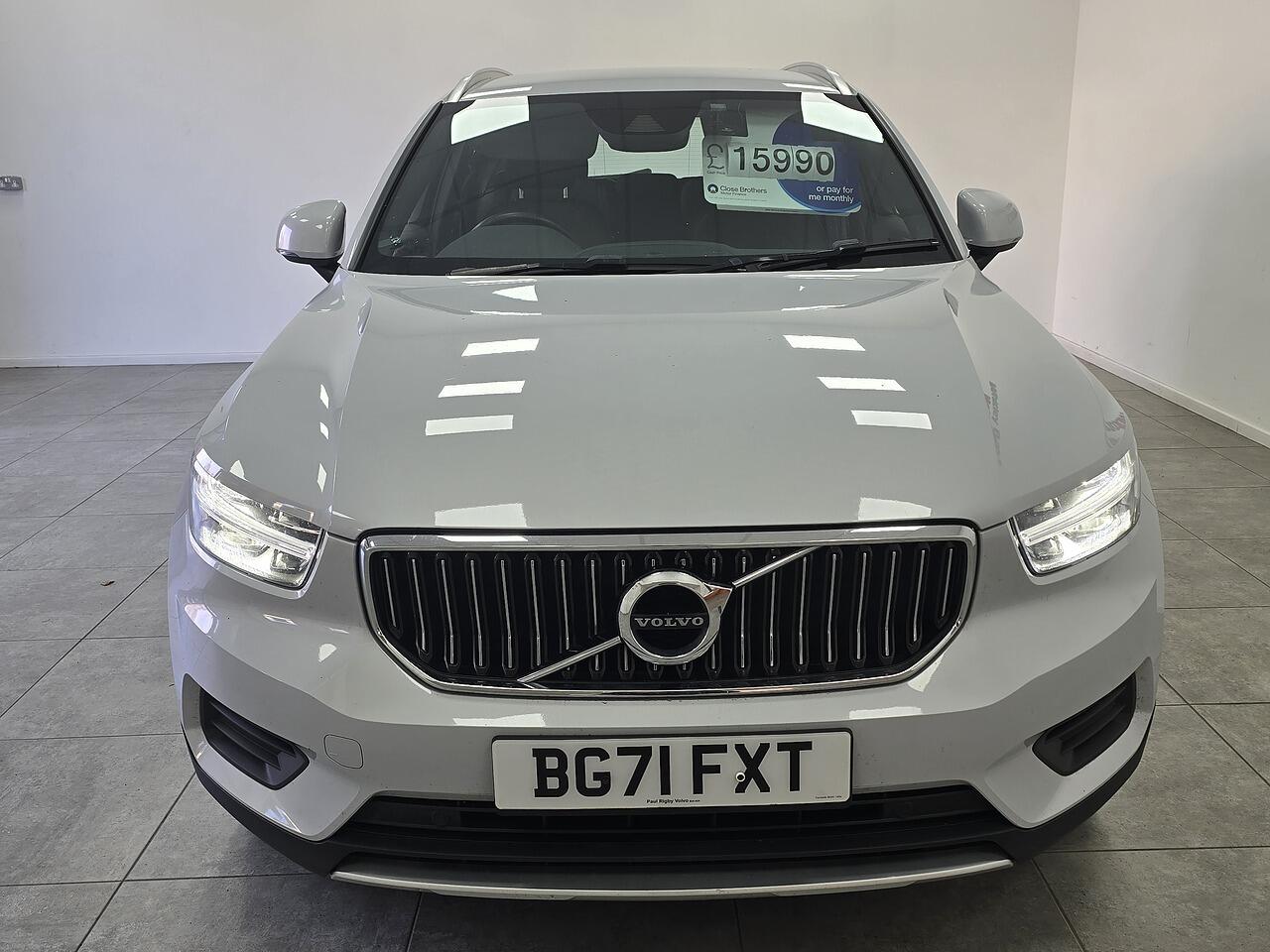 Volvo XC40 view 7