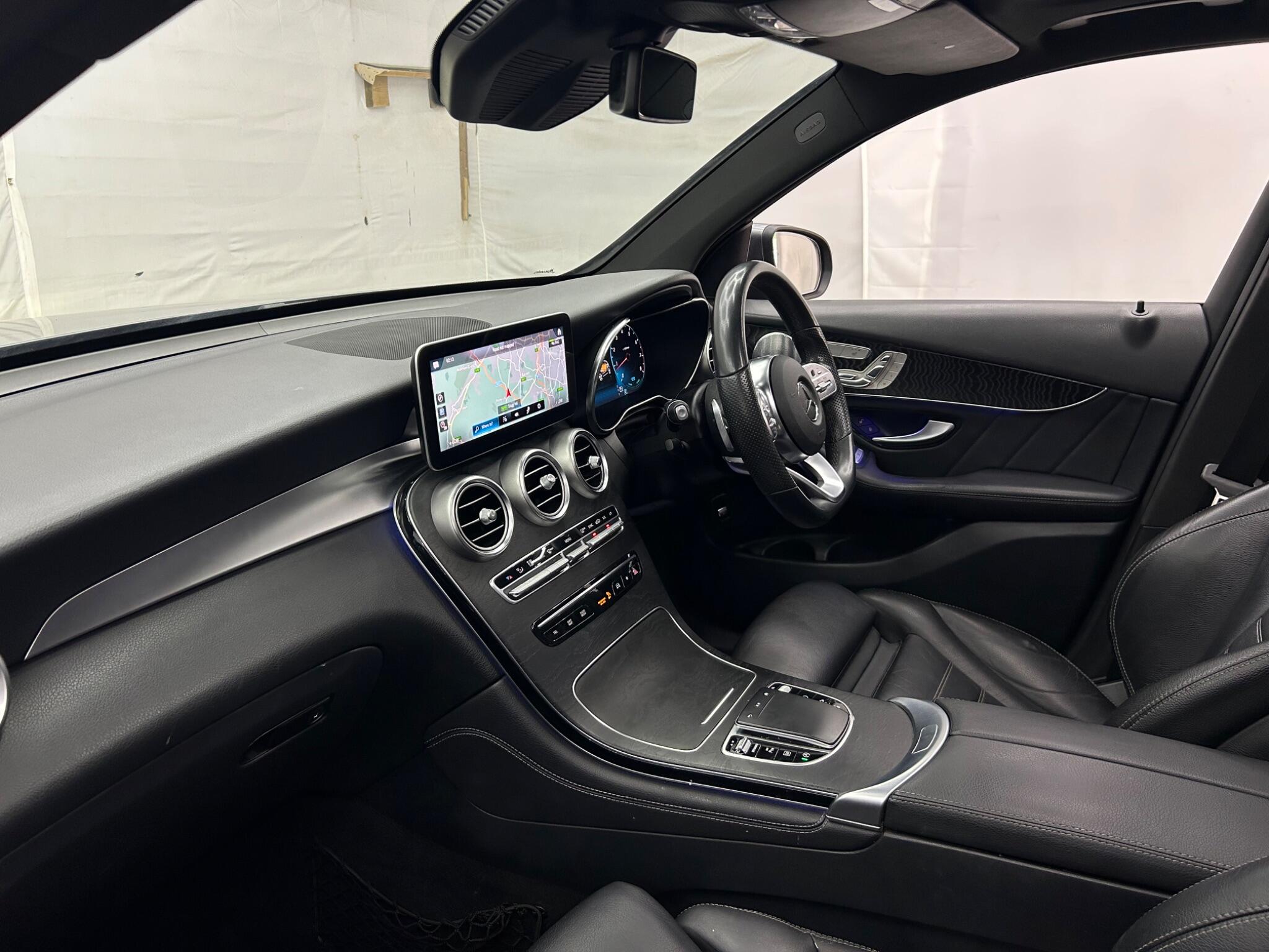 Mercedes-Benz GLC view 13
