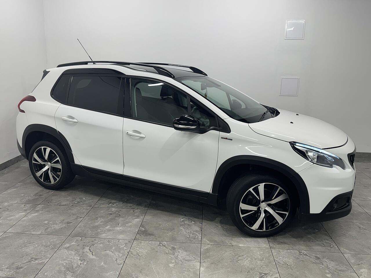 Peugeot 2008 view 2