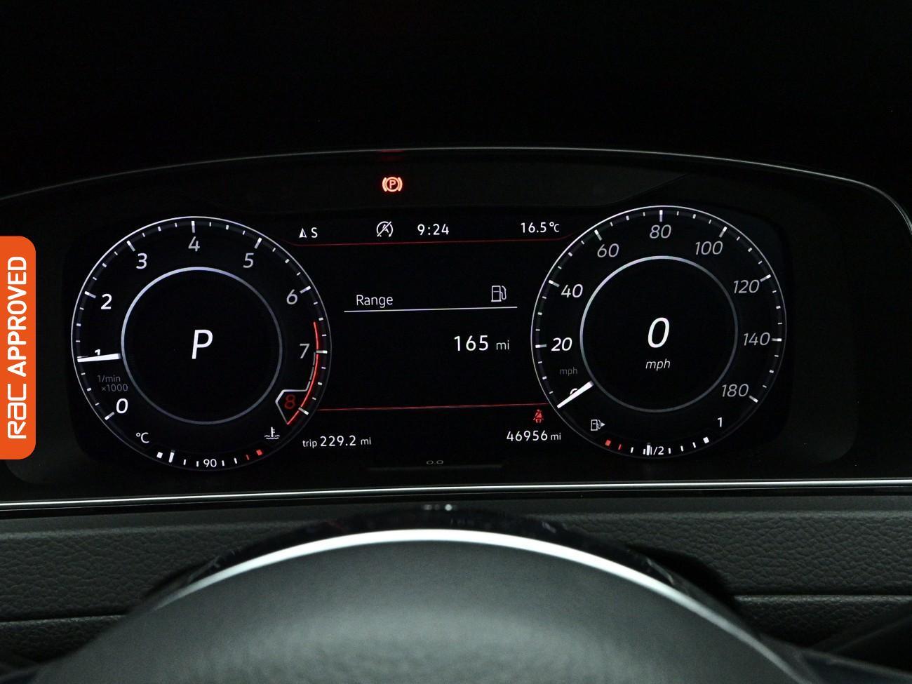 Volkswagen Golf view 11