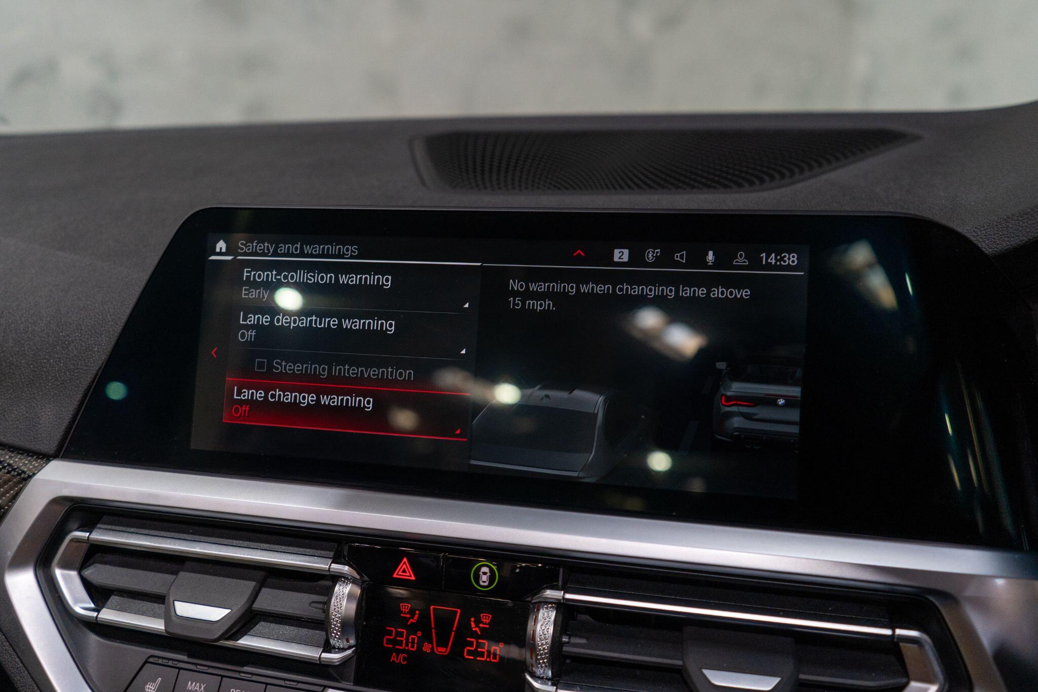 BMW M4 view 22