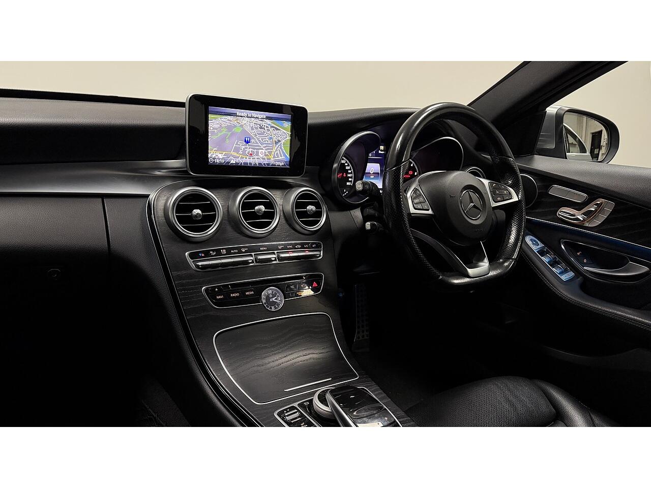 Mercedes-Benz C-Class view 18