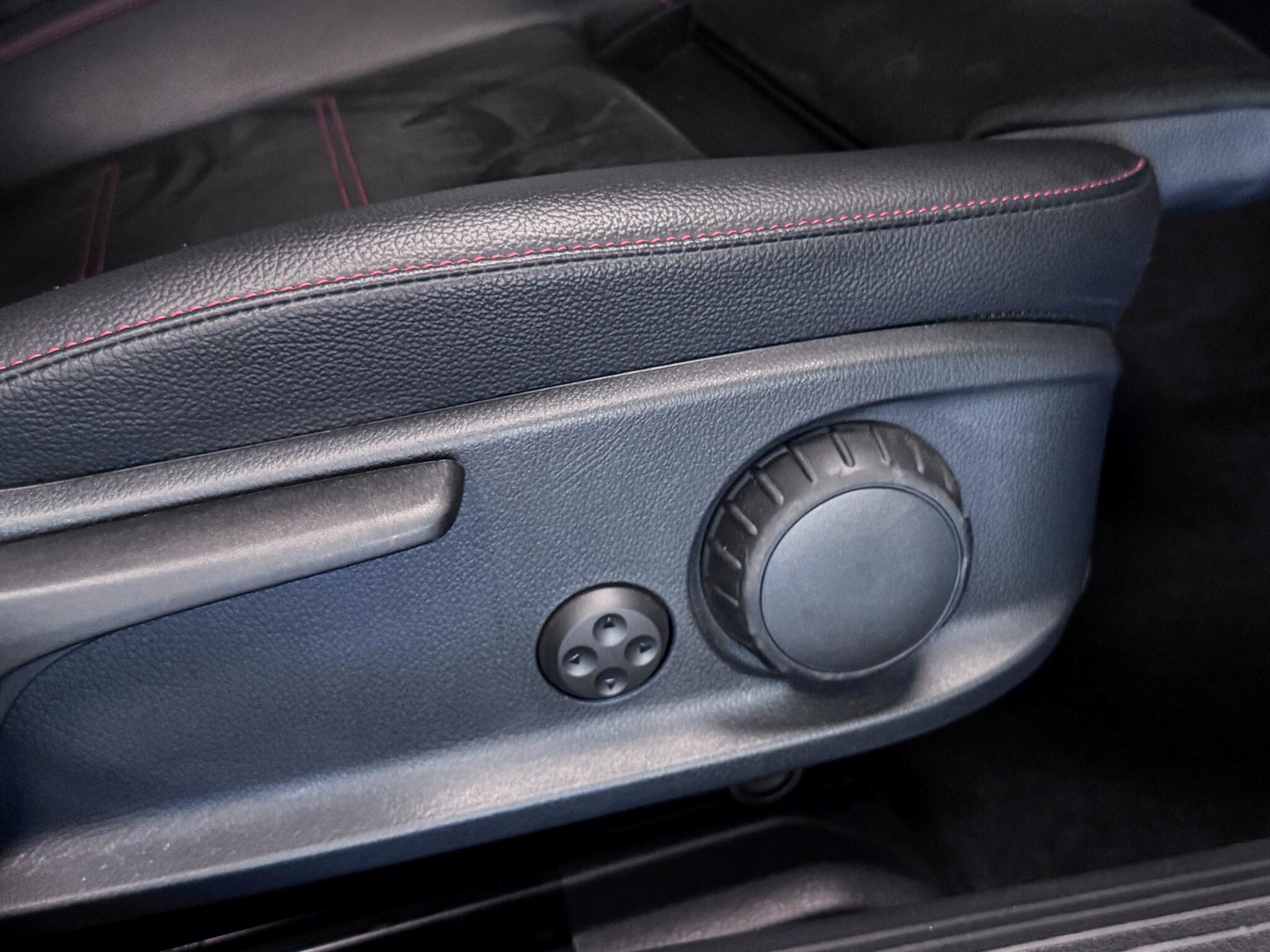 Mercedes-Benz A-Class view 23
