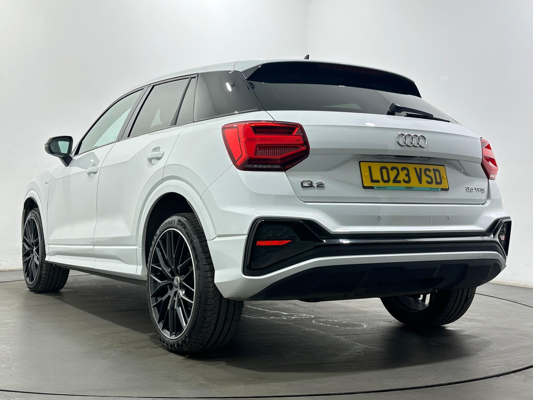 Audi Q2 view 46