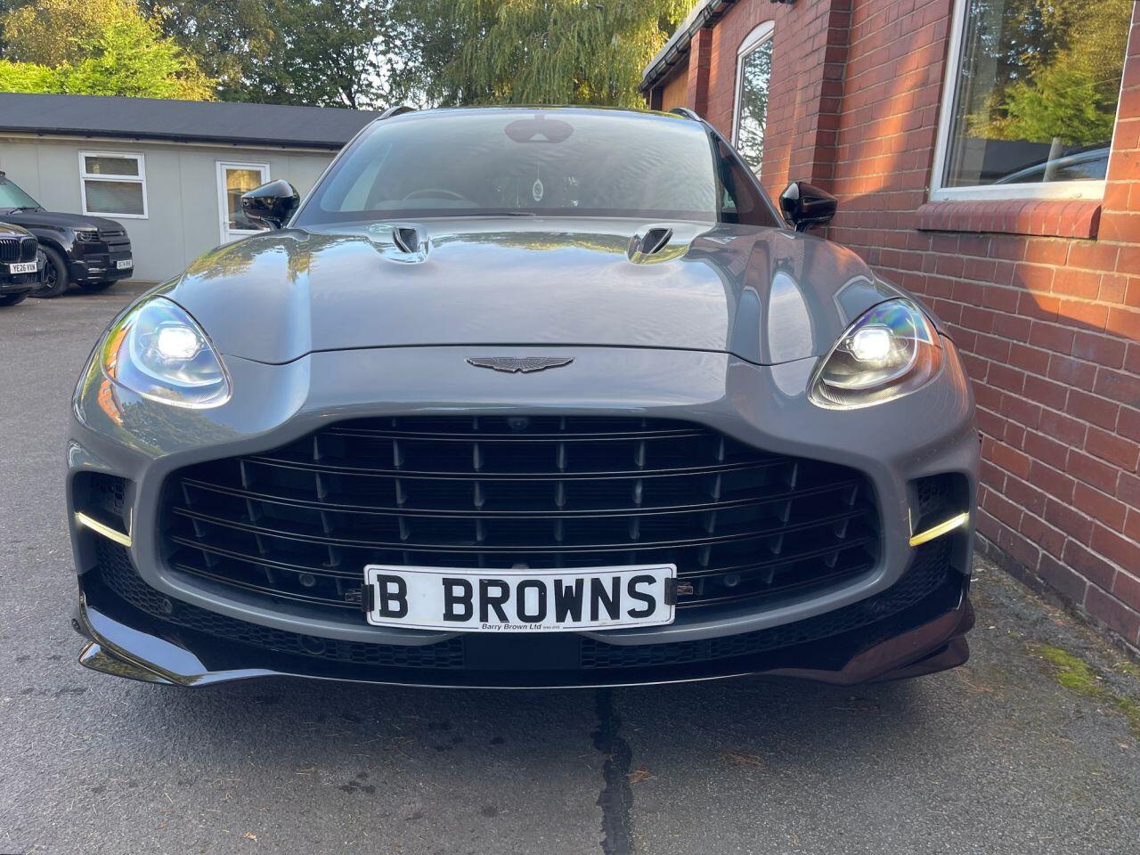 Aston Martin DBX view 7