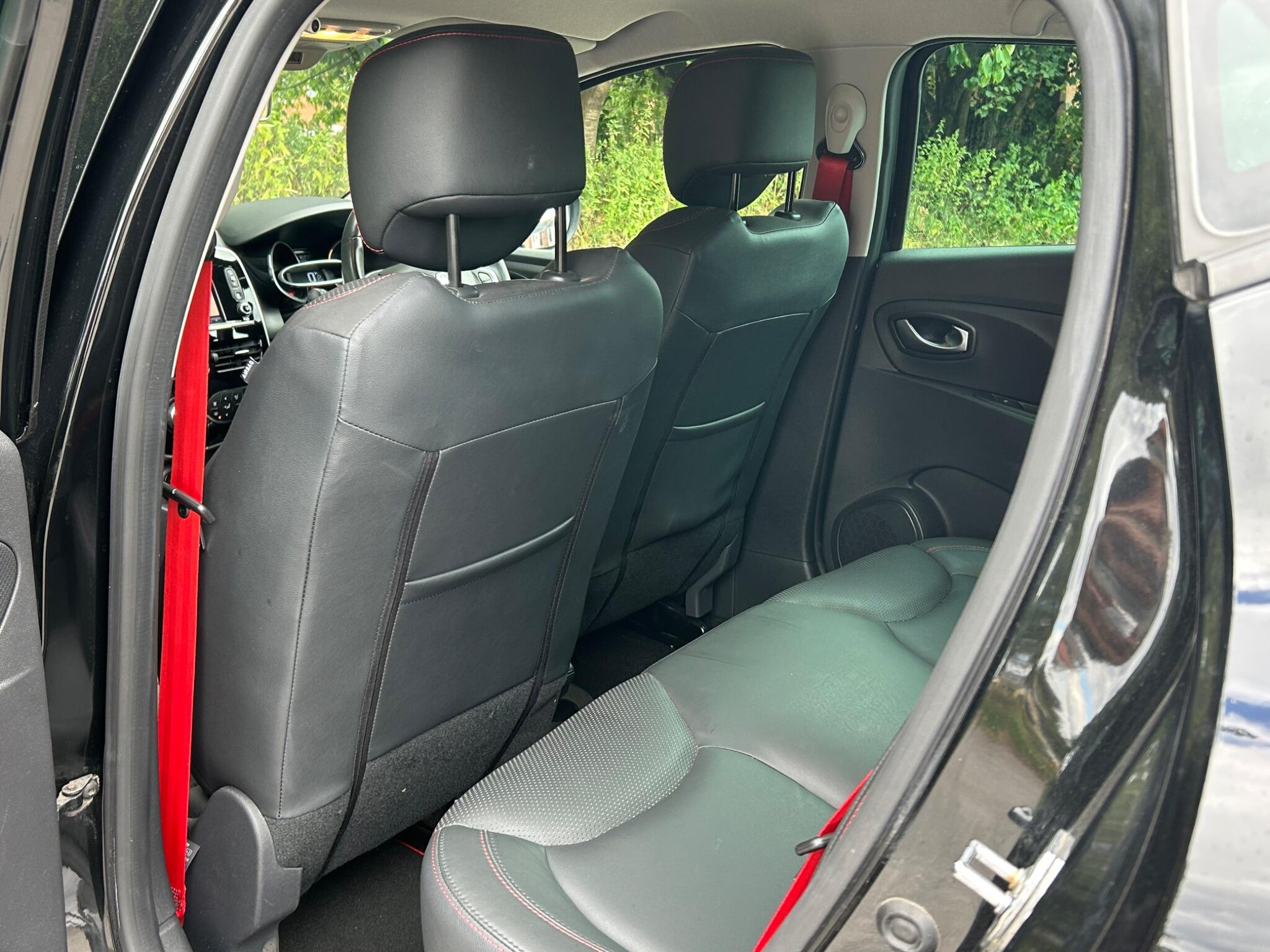 Renault Clio view 20