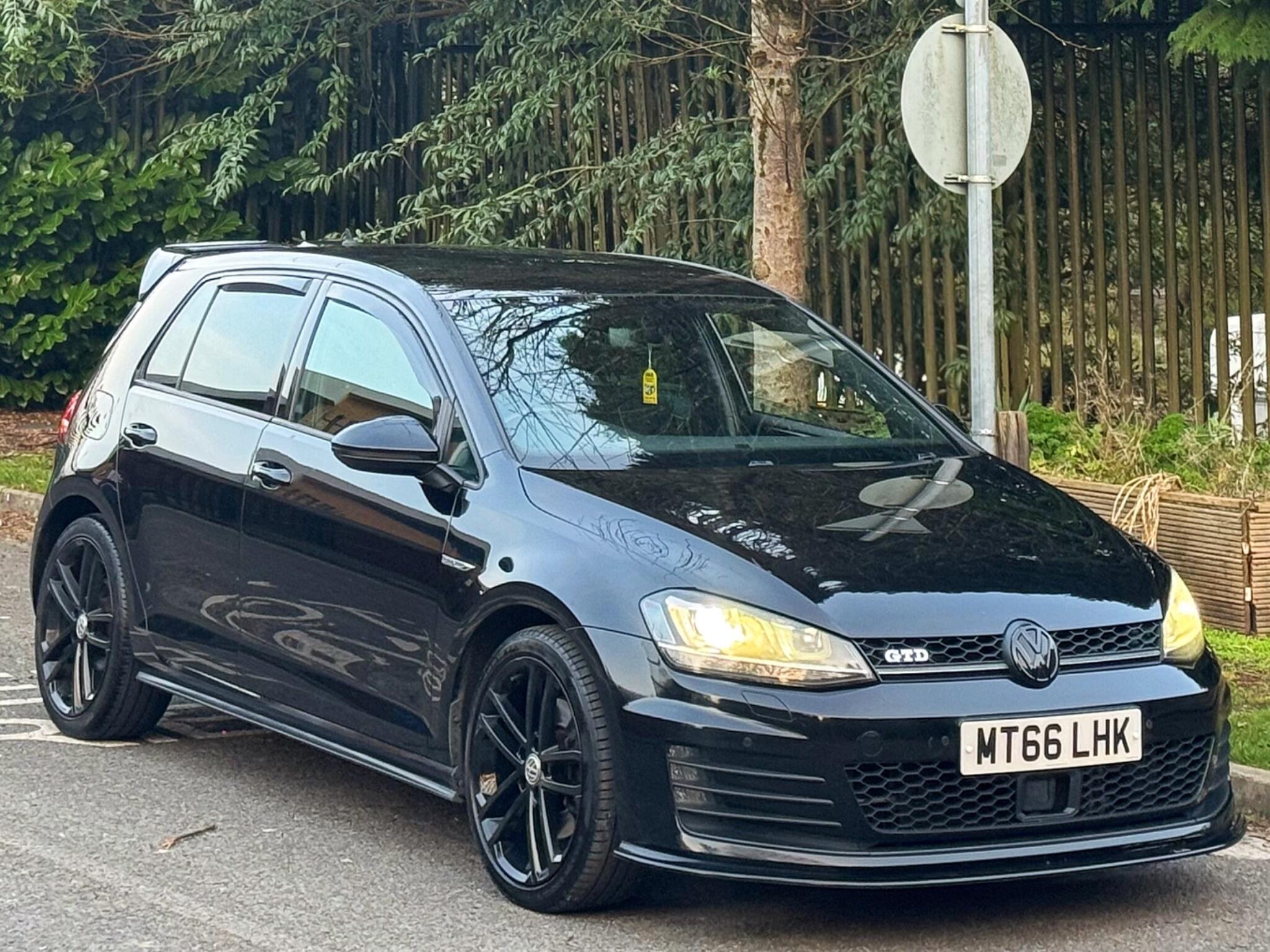 2016 Volkswagen Golf 2.0 TDI BlueMotion Tech GTD DSG Euro 6 (s/s) 5dr image 5