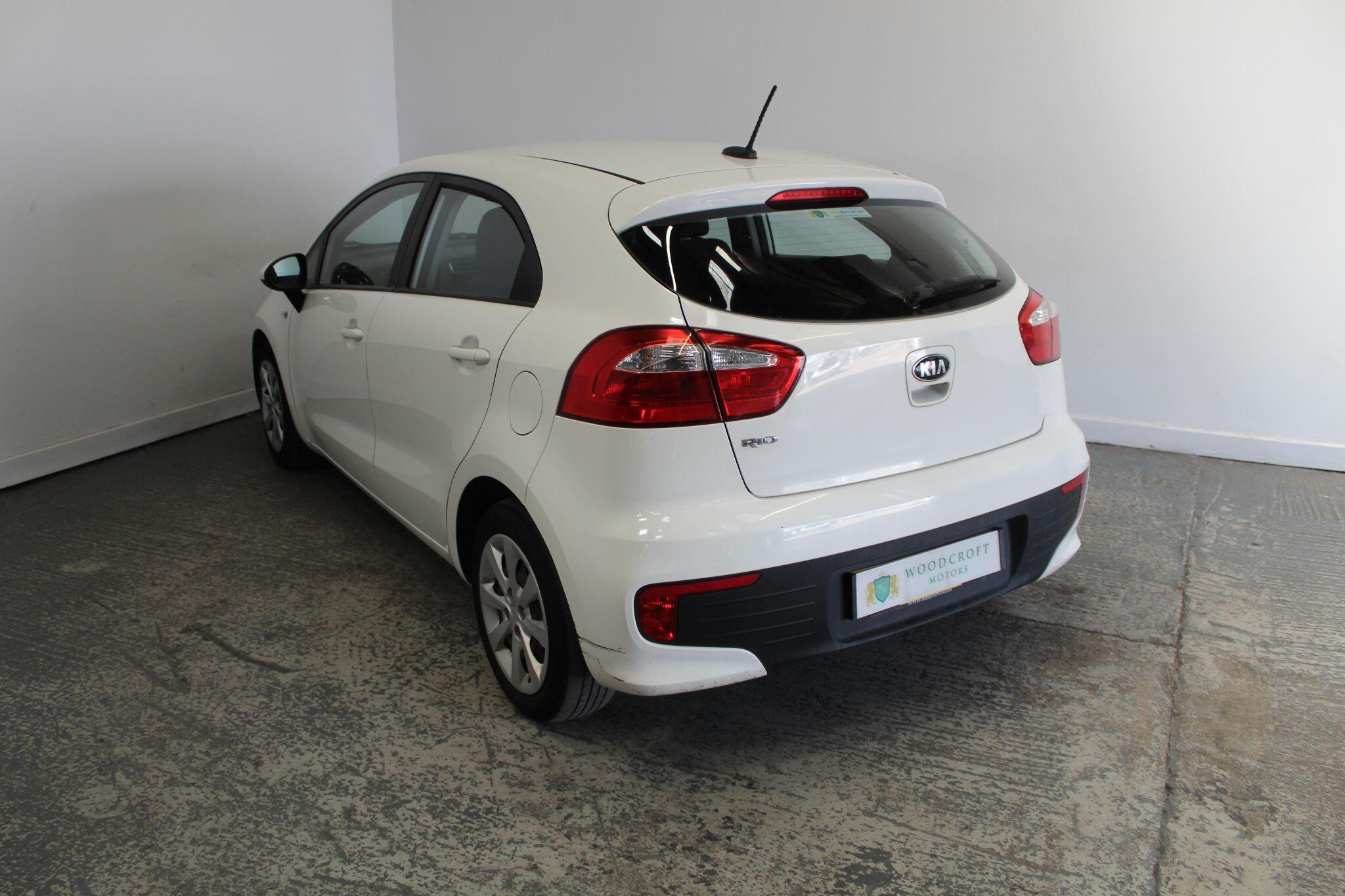 Kia Rio view 7
