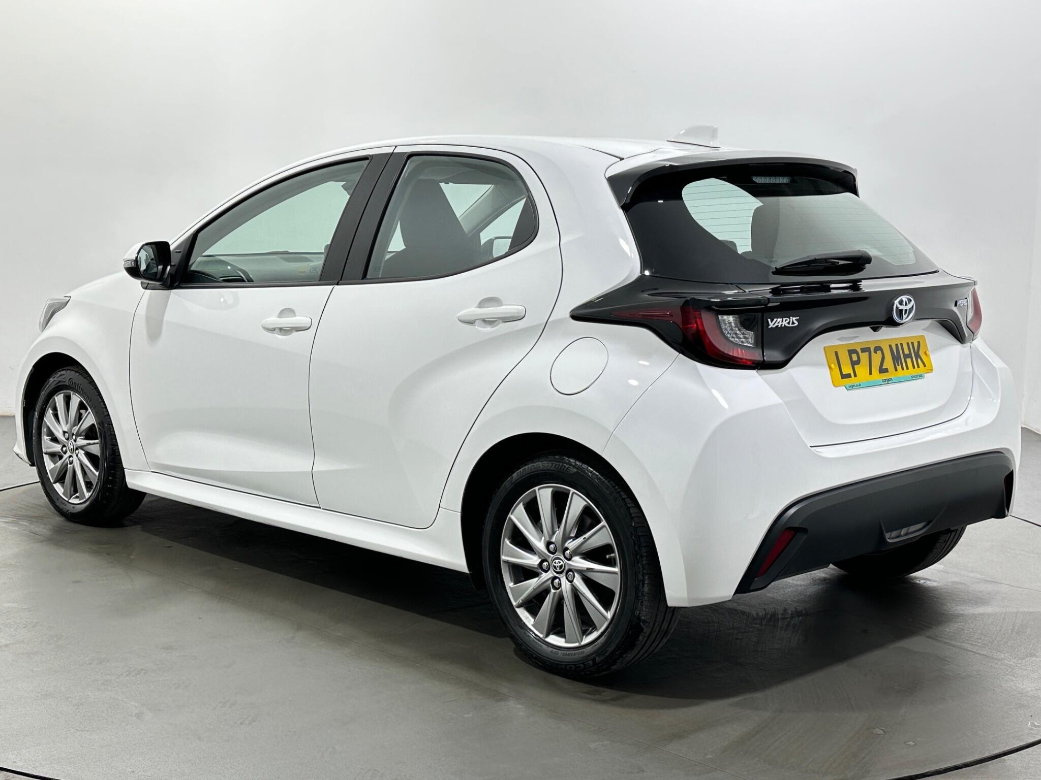 Toyota Yaris view 6