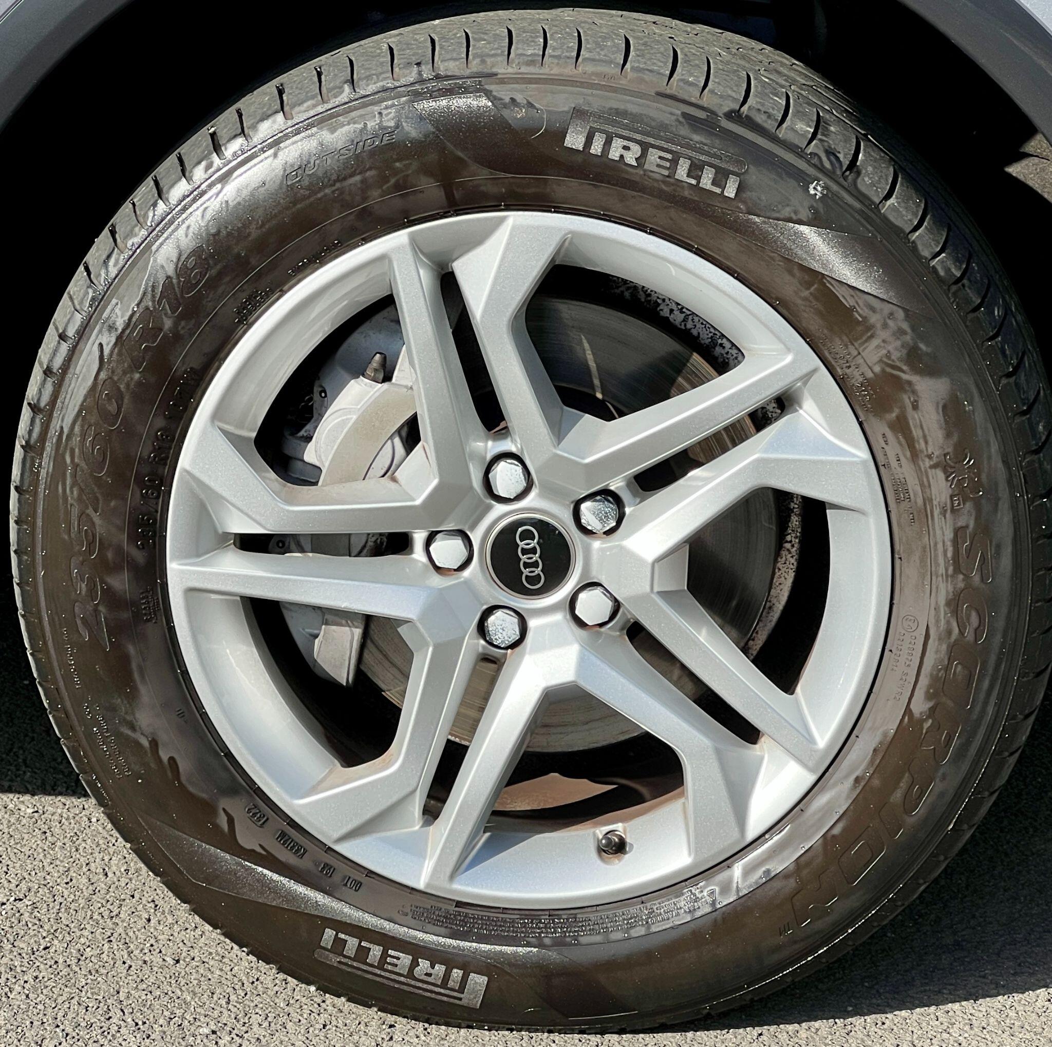 Audi Q5 view 28