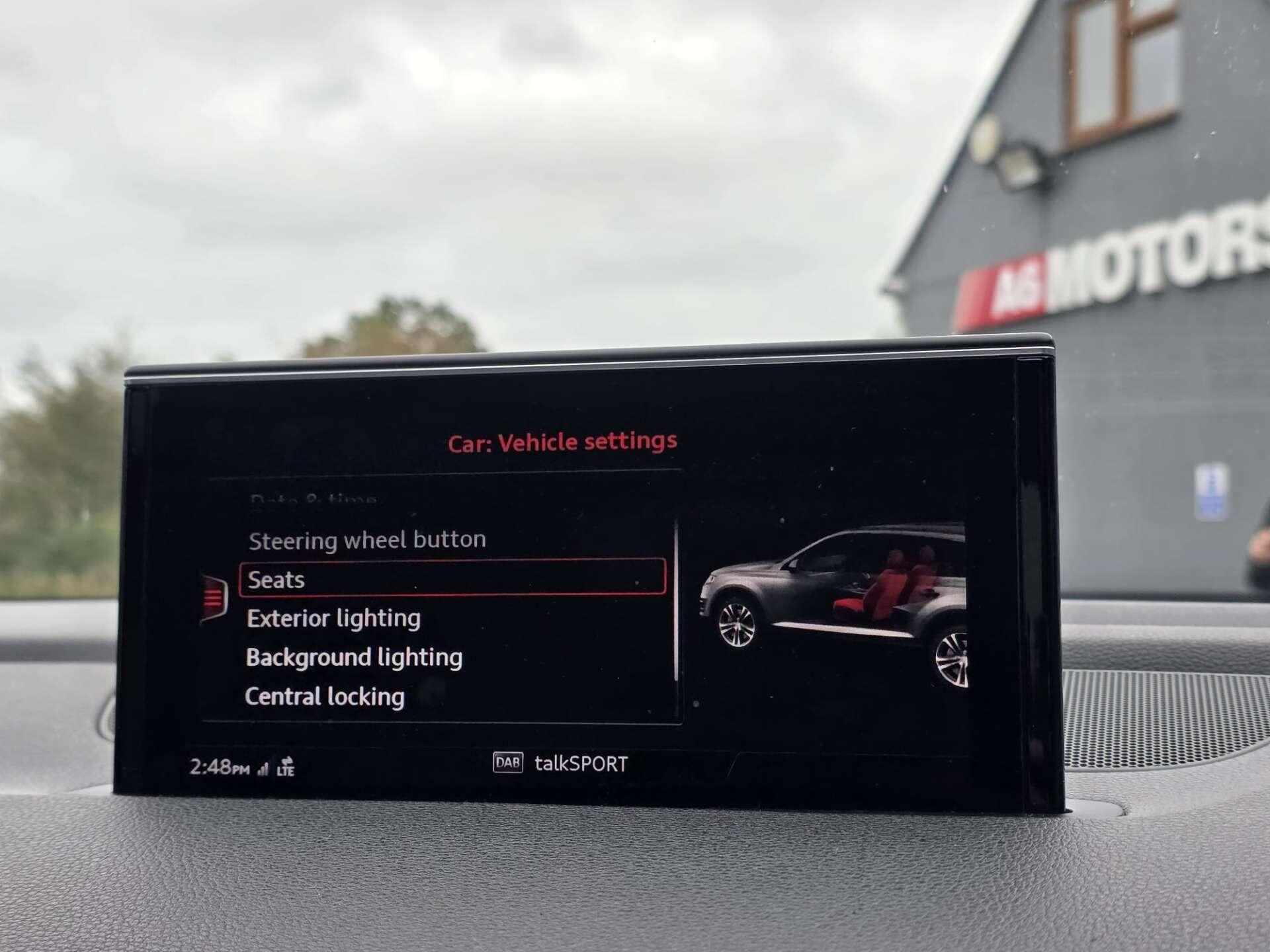 Audi SQ7 view 63