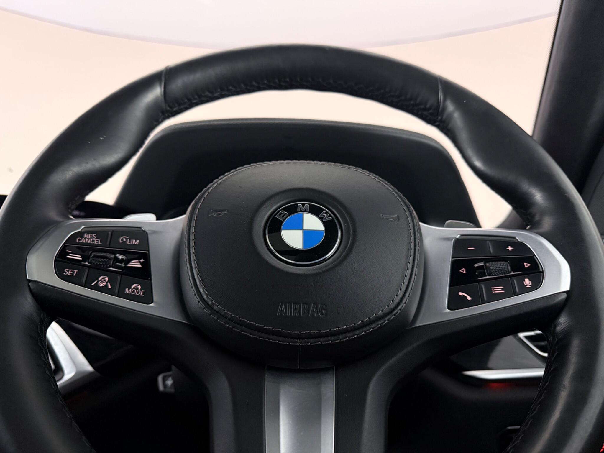 BMW X7 view 19