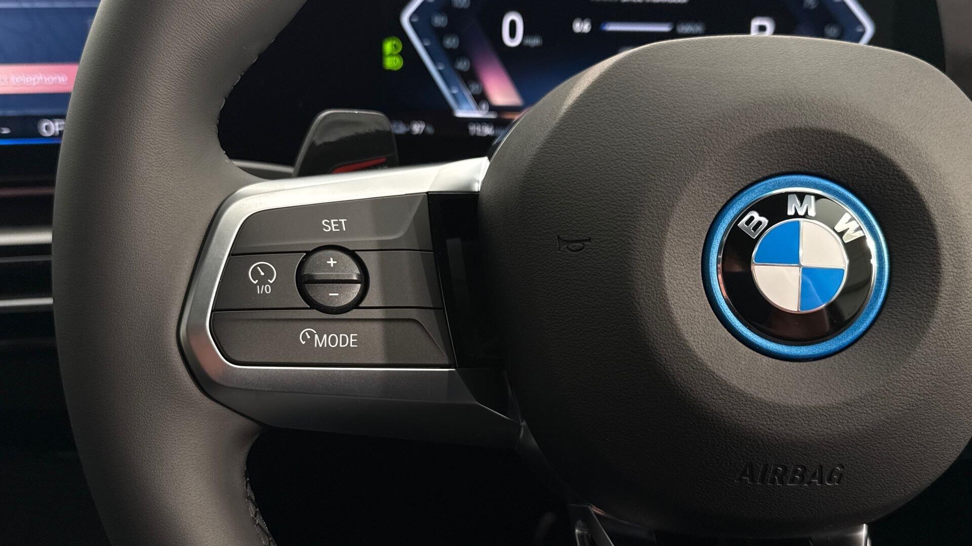 BMW Ix1 view 17