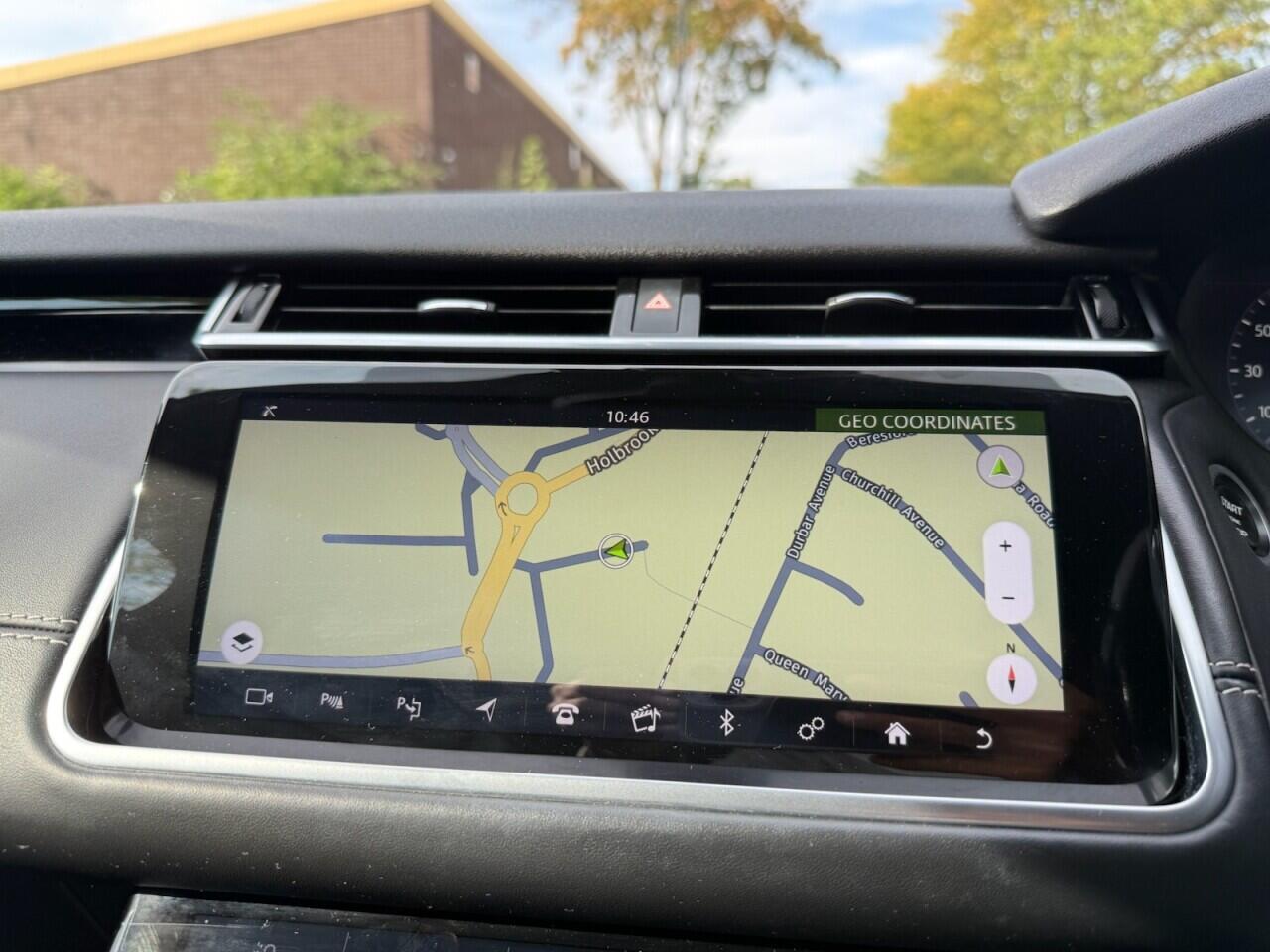 Land Rover Range Rover Velar view 29