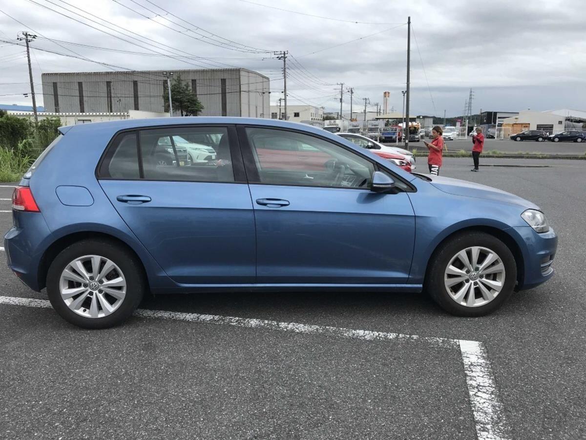 Volkswagen Golf view 10