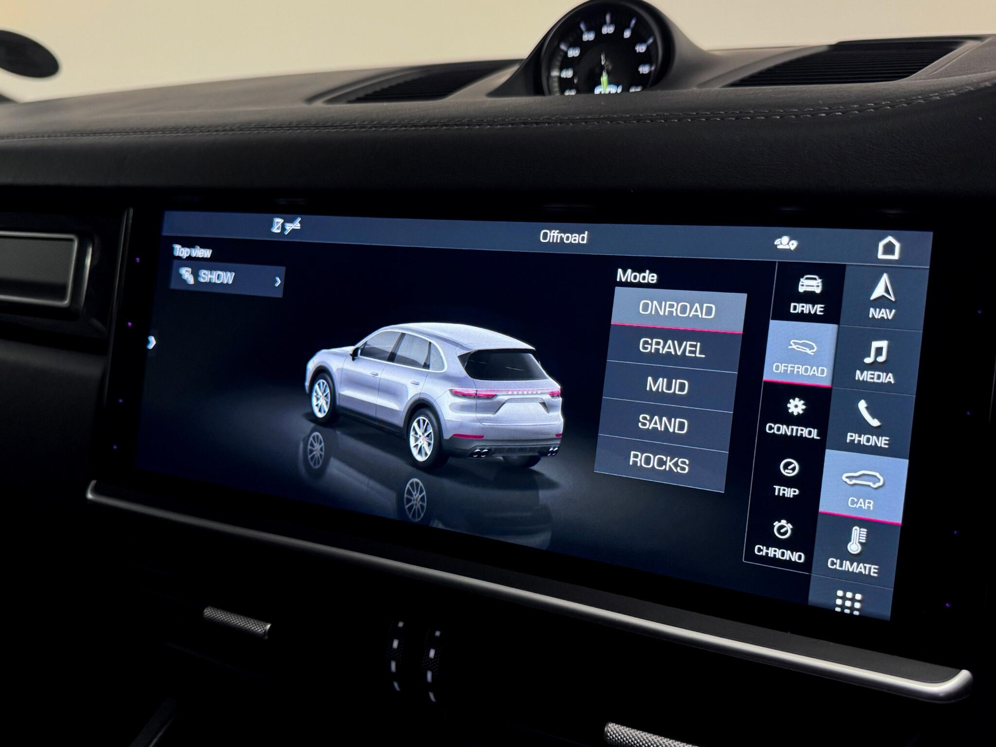 Porsche Cayenne view 54
