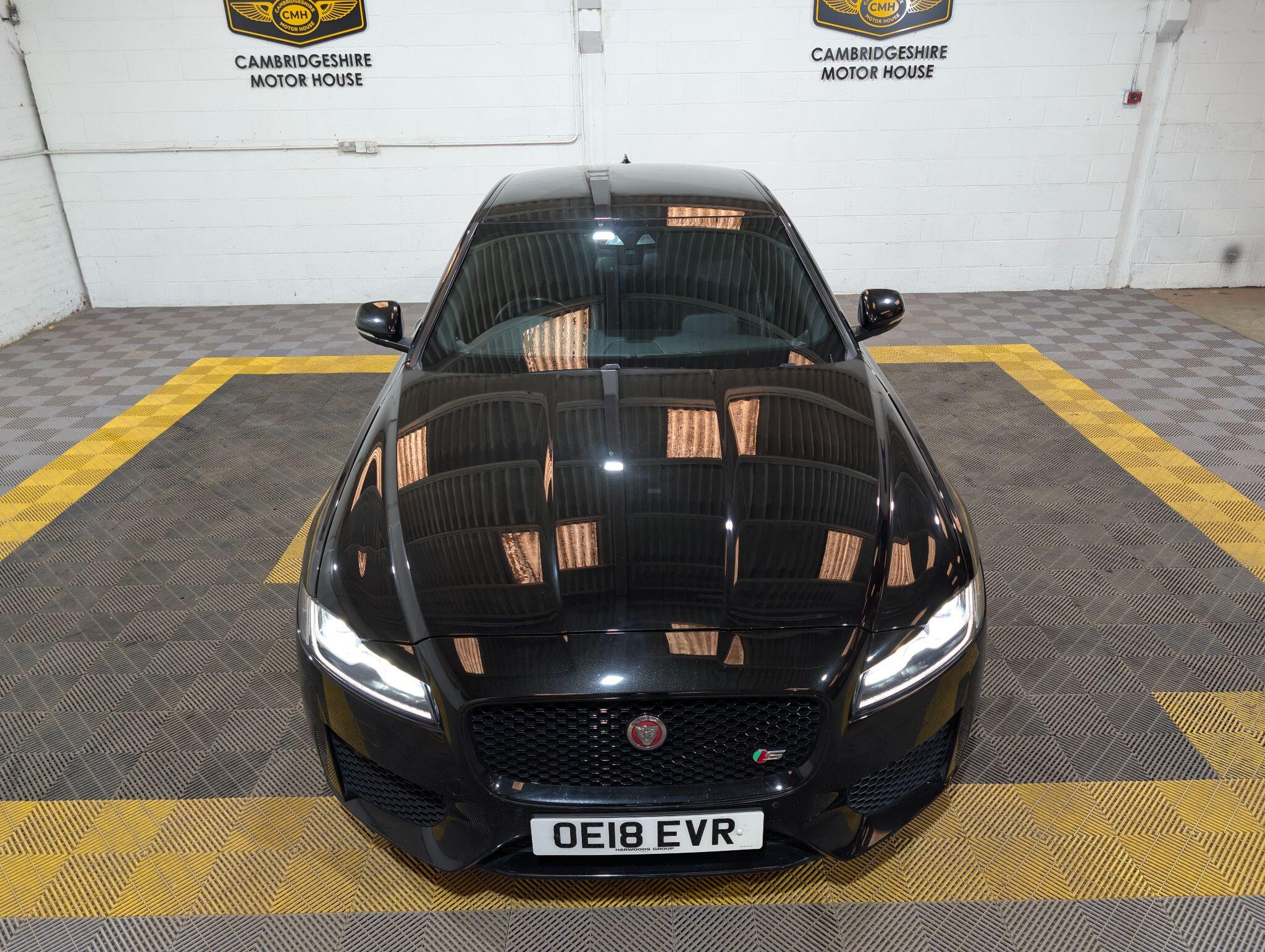Jaguar XF view 16