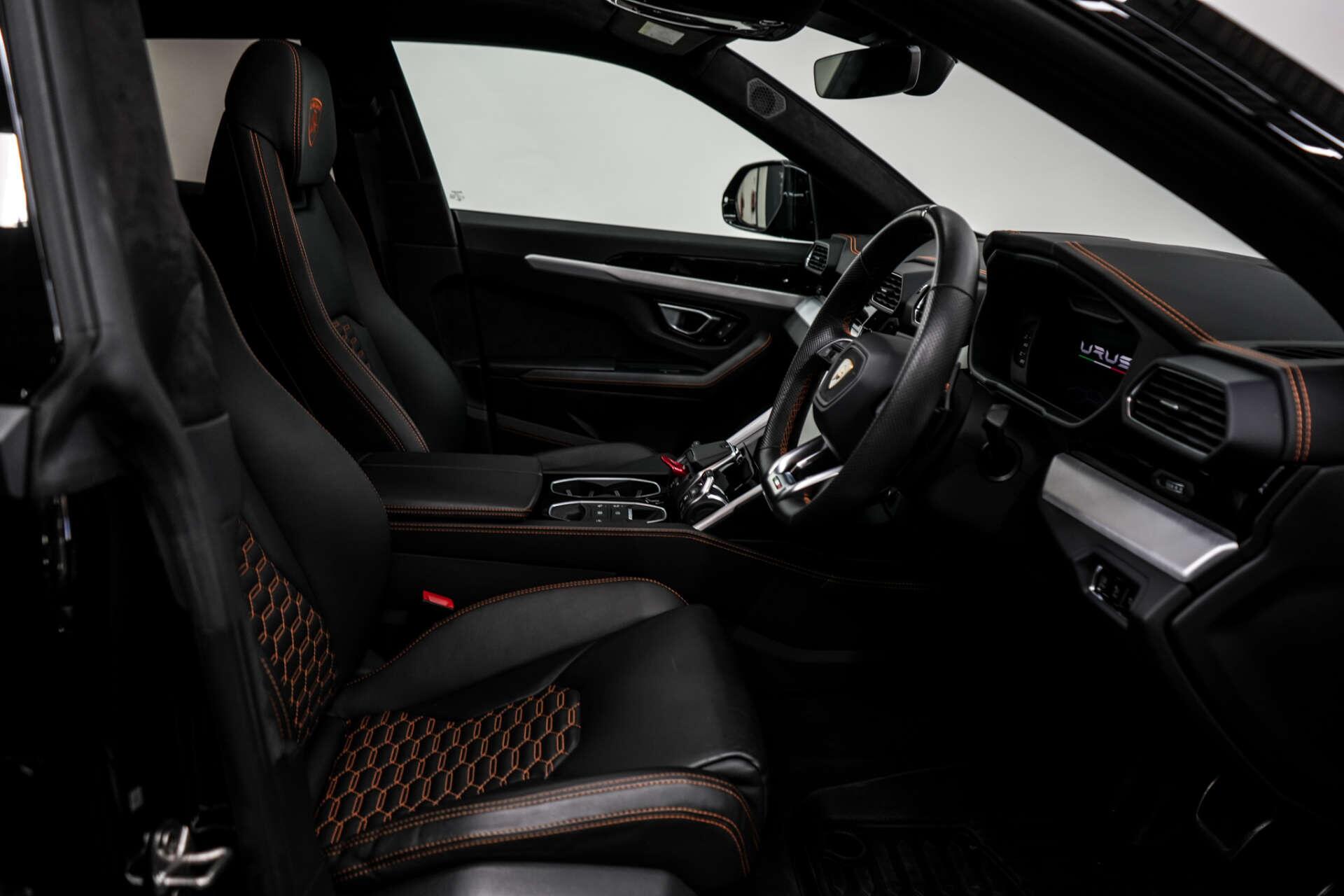 Lamborghini Urus view 27