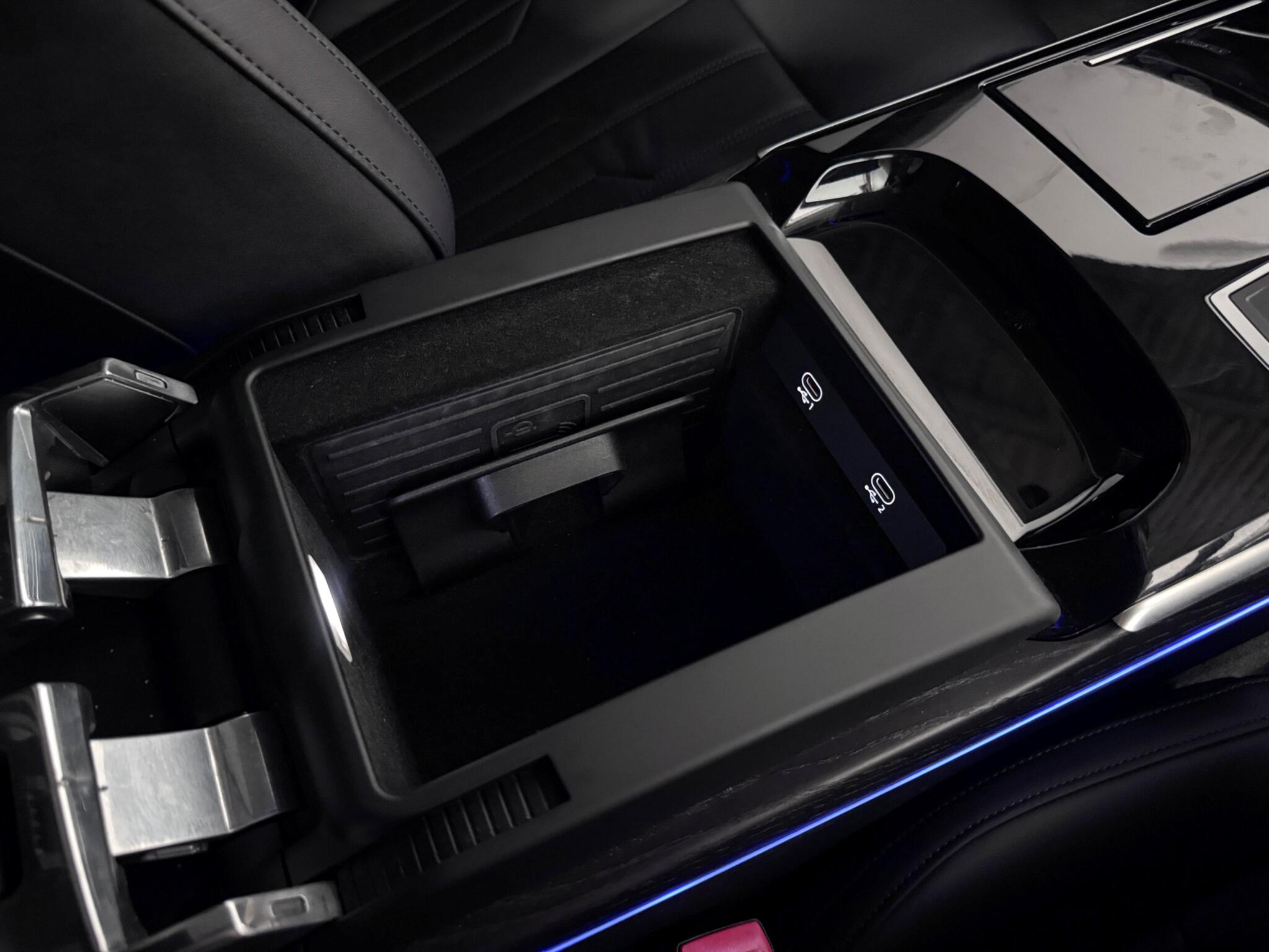 Audi A8 view 49