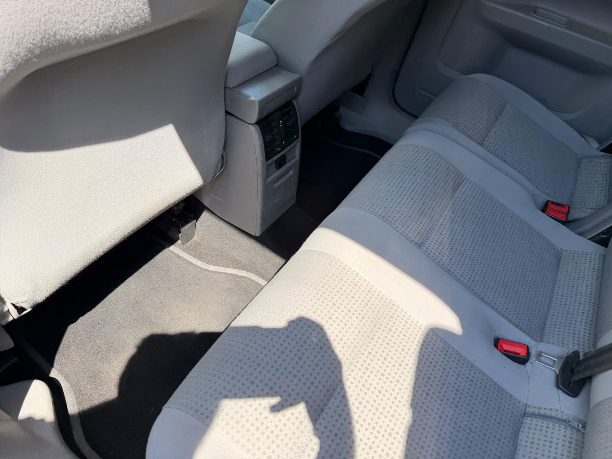 Volkswagen Caddy Maxi Life view 28