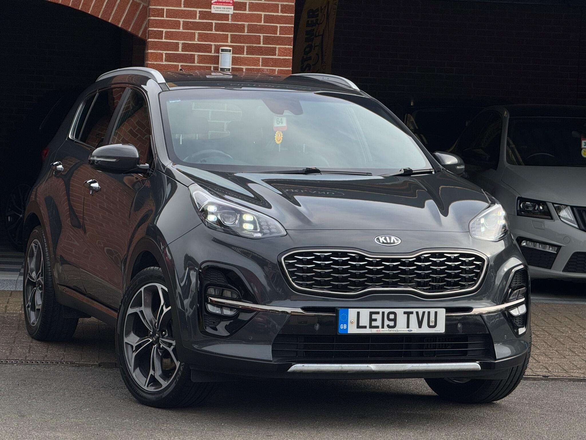 Kia Sportage main image
