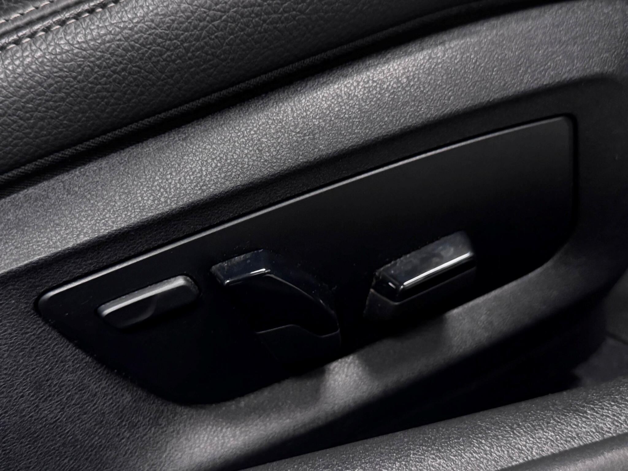 BMW 5 Series view 22