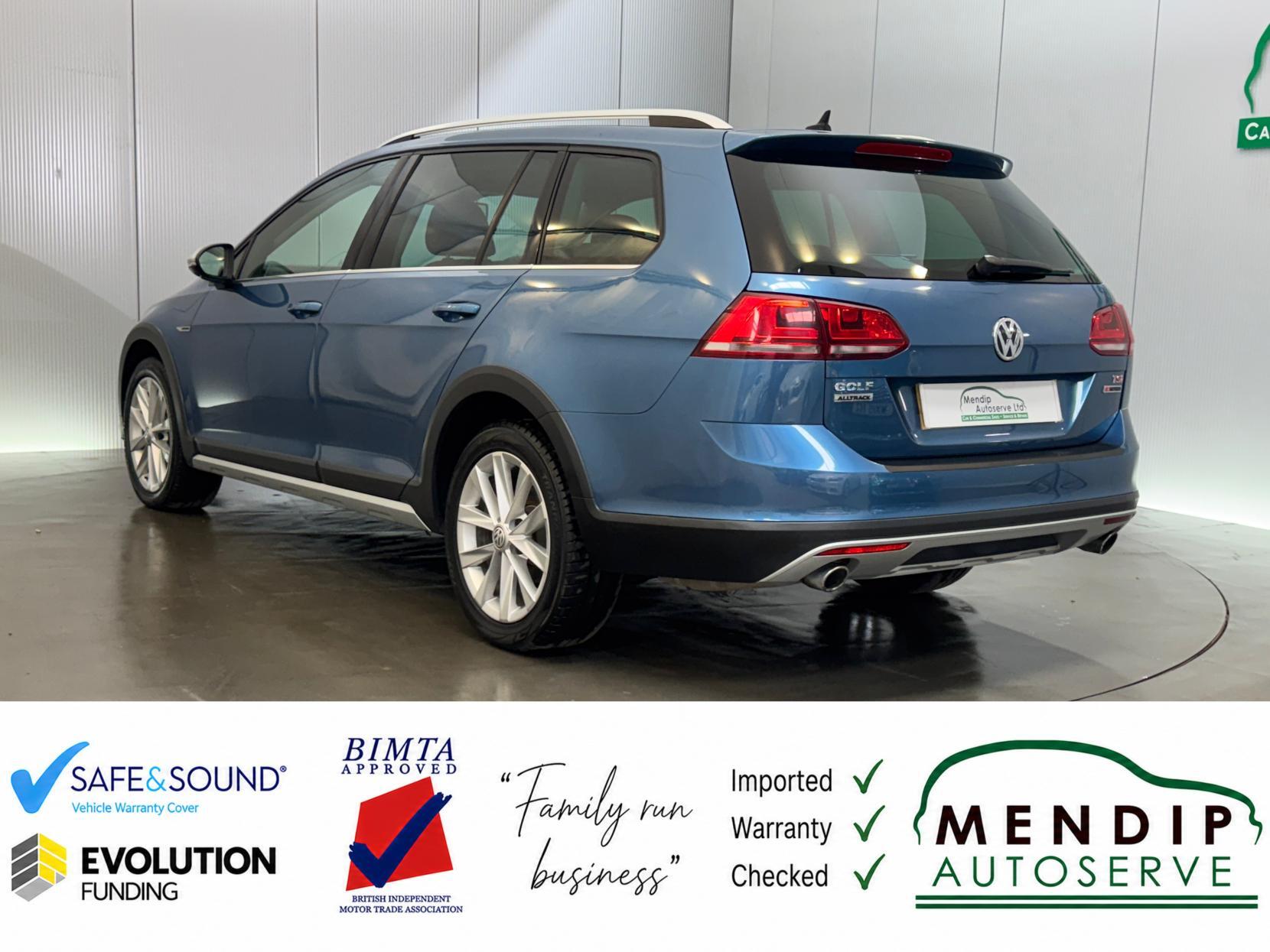 Volkswagen Golf view 9
