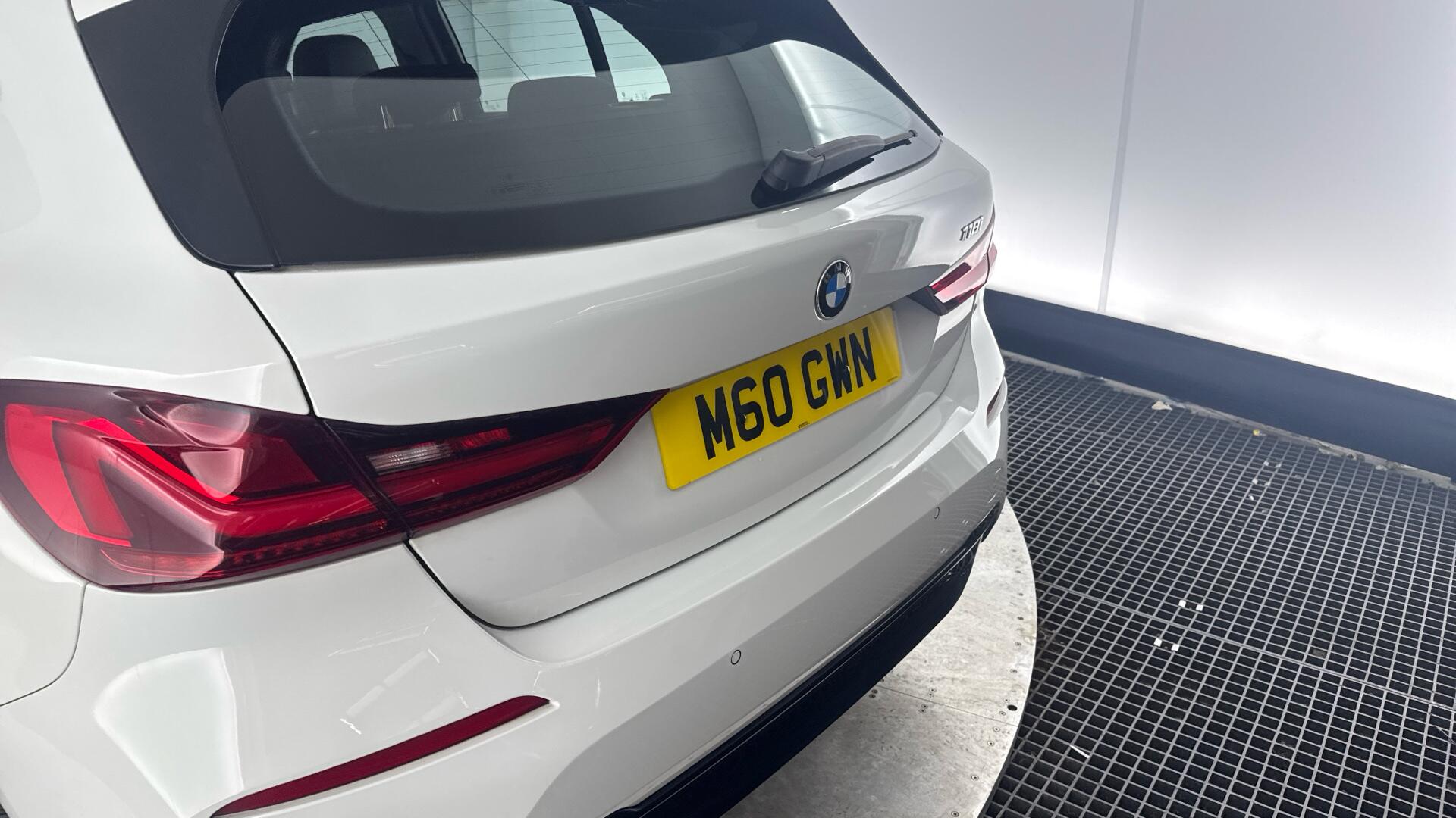 BMW 1 Series view 26