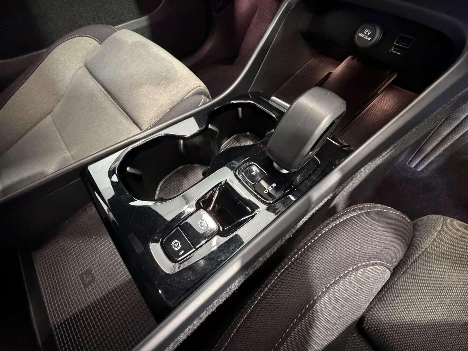 Volvo XC40 view 31