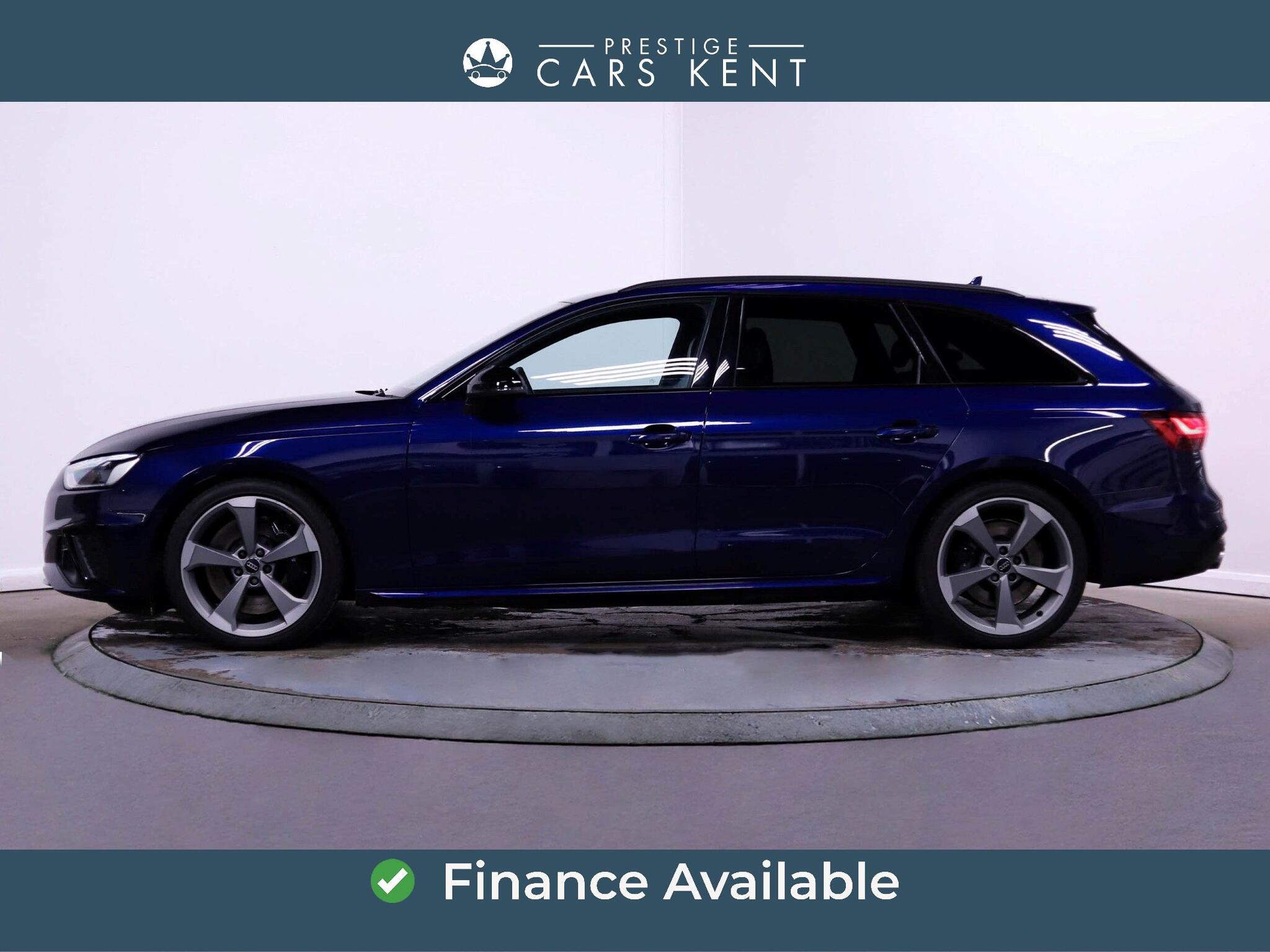 Audi S4 view 4