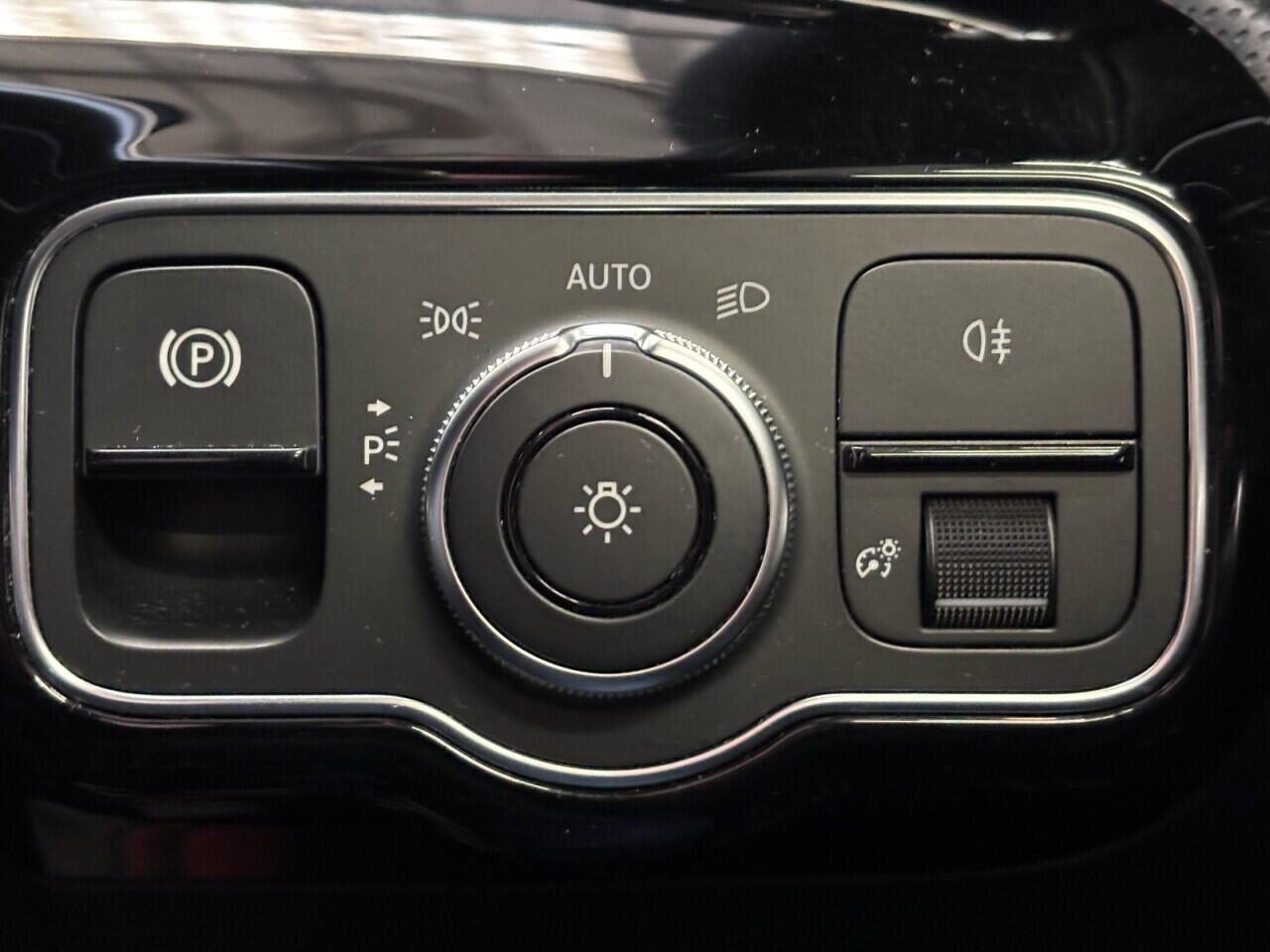 Mercedes-Benz A-Class view 41