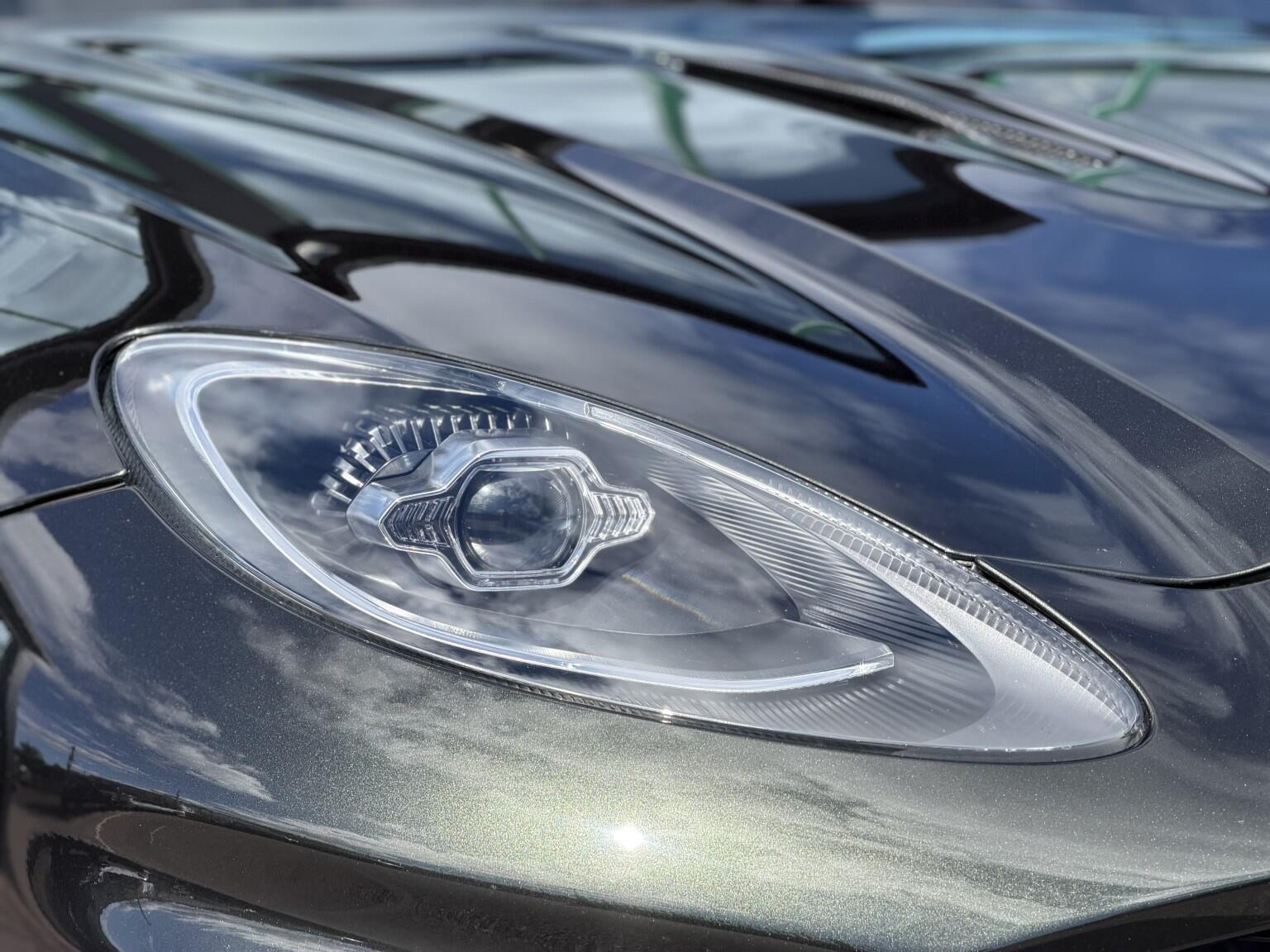 Aston Martin DBX view 15
