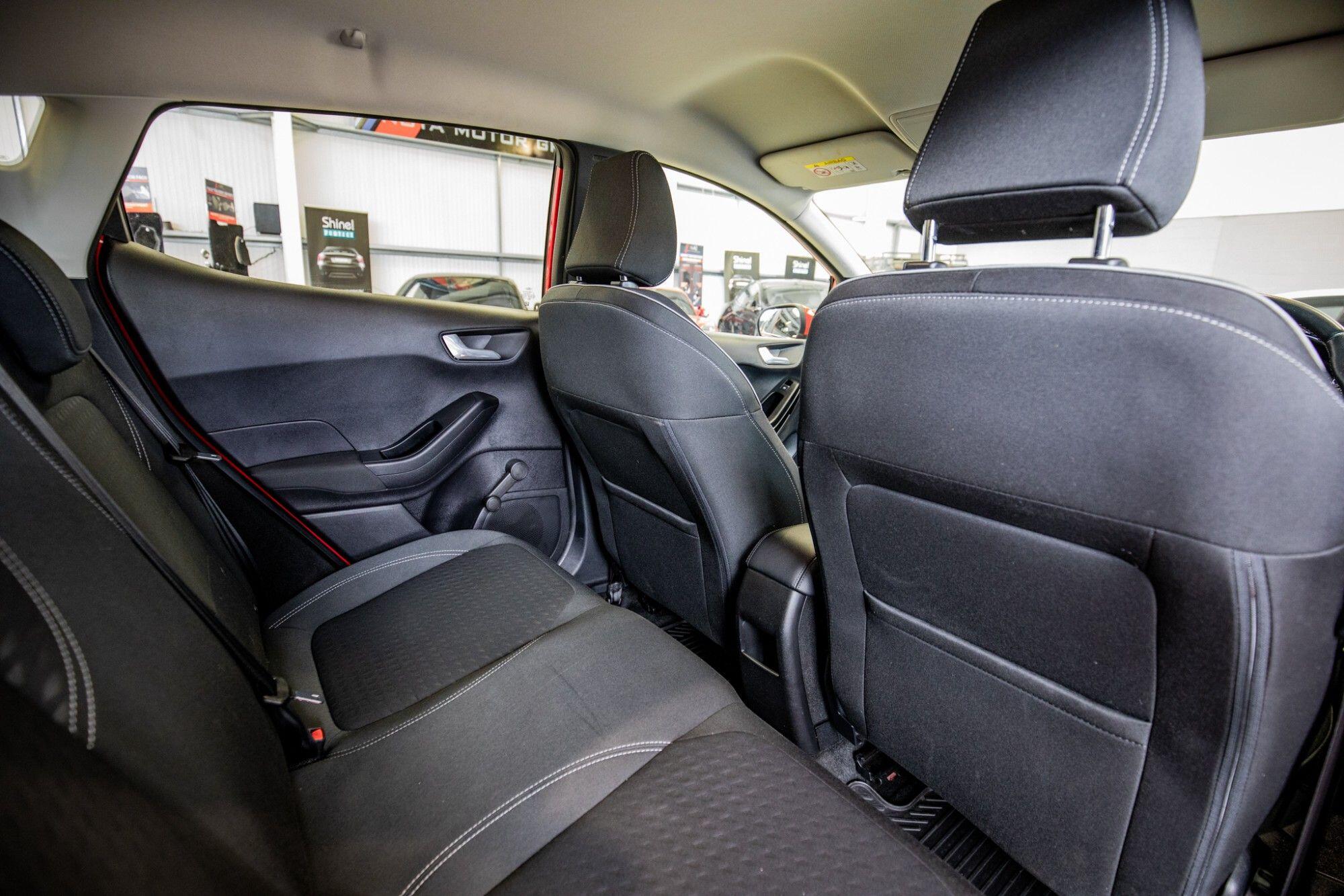 Ford Fiesta view 11