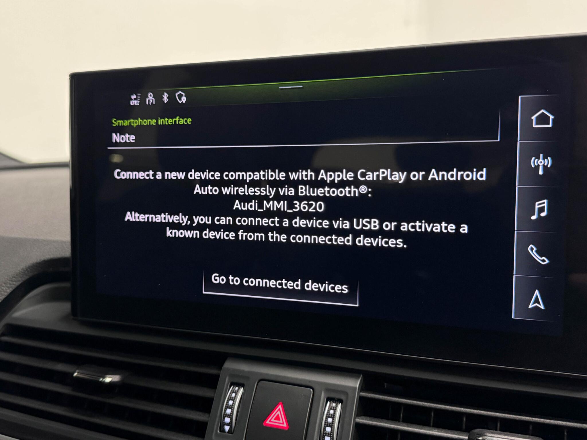 Audi Q5 view 11