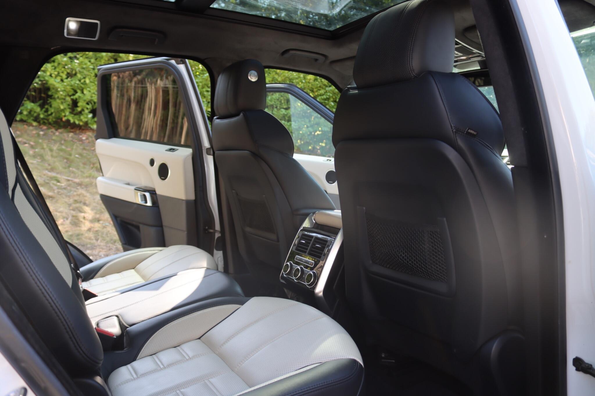 Land Rover Range Rover Sport view 13