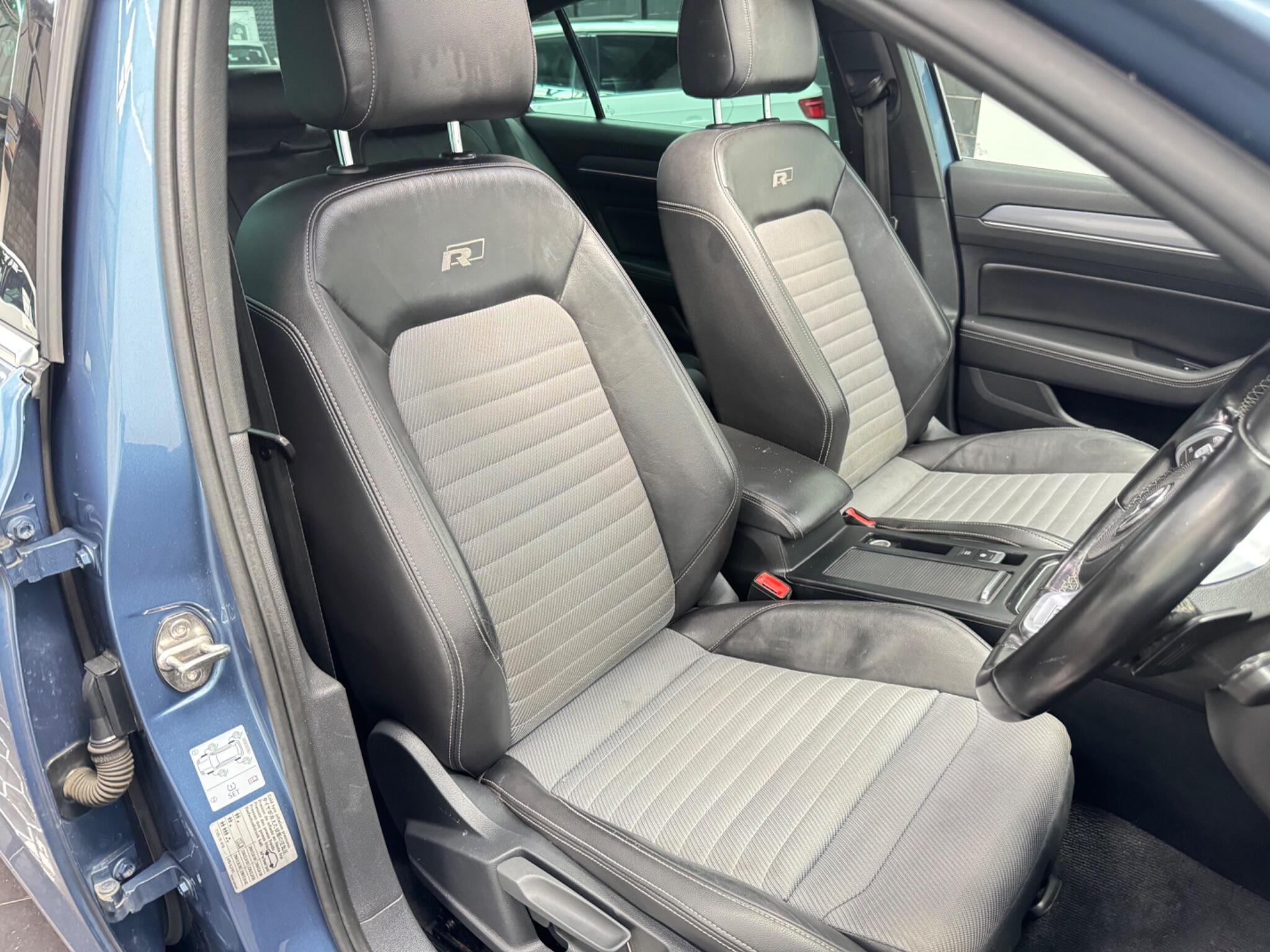 Volkswagen Passat view 40