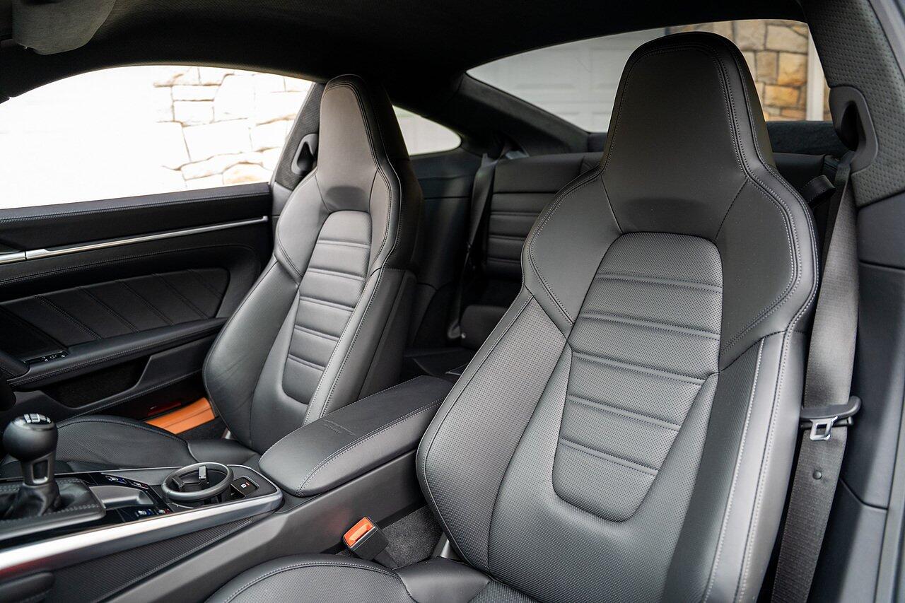 Porsche 911 view 67