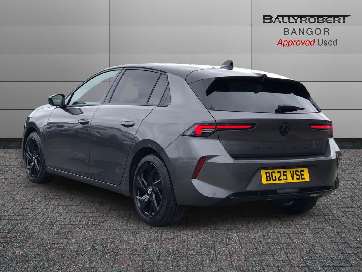 Vauxhall Astra view 2