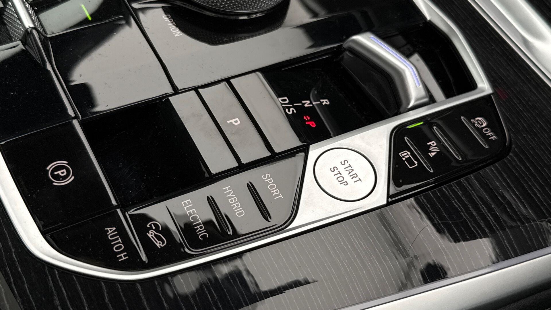 BMW X5 view 19