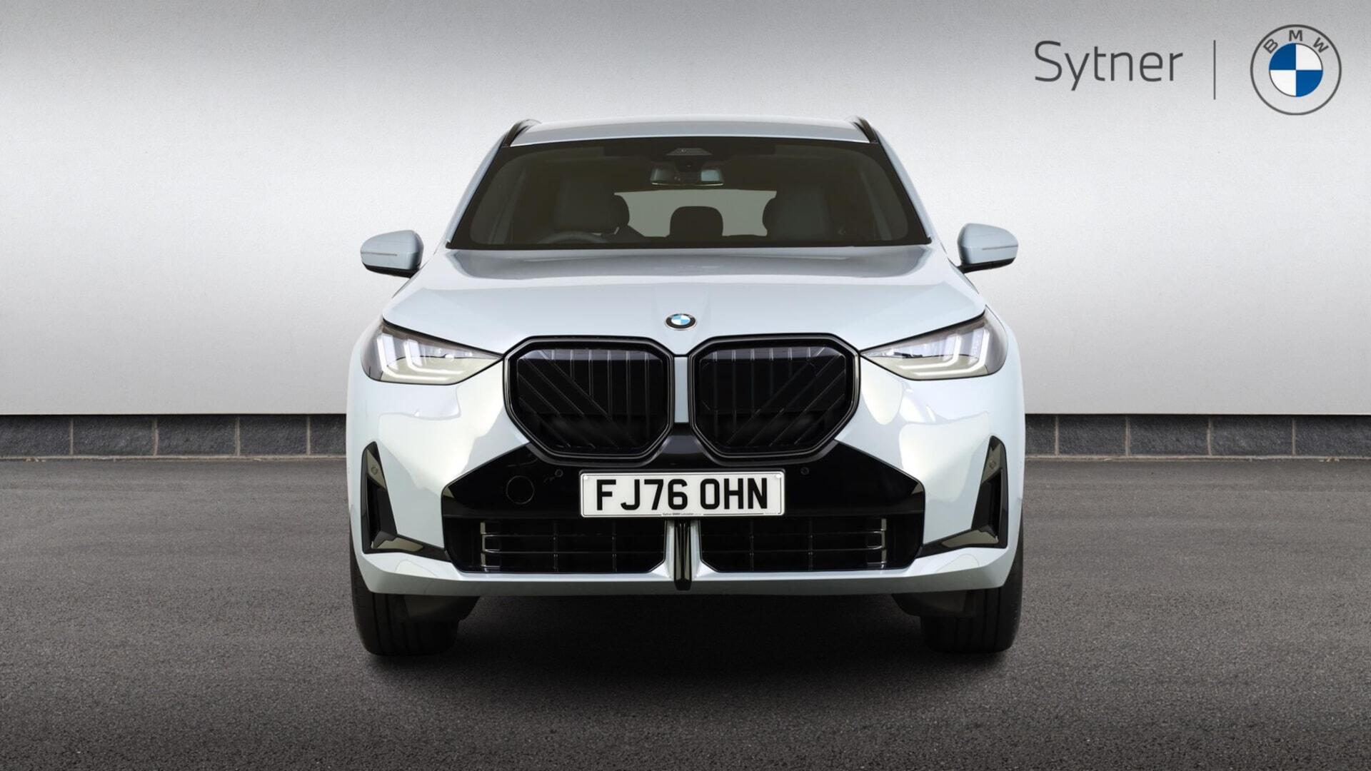 BMW X3 view 16