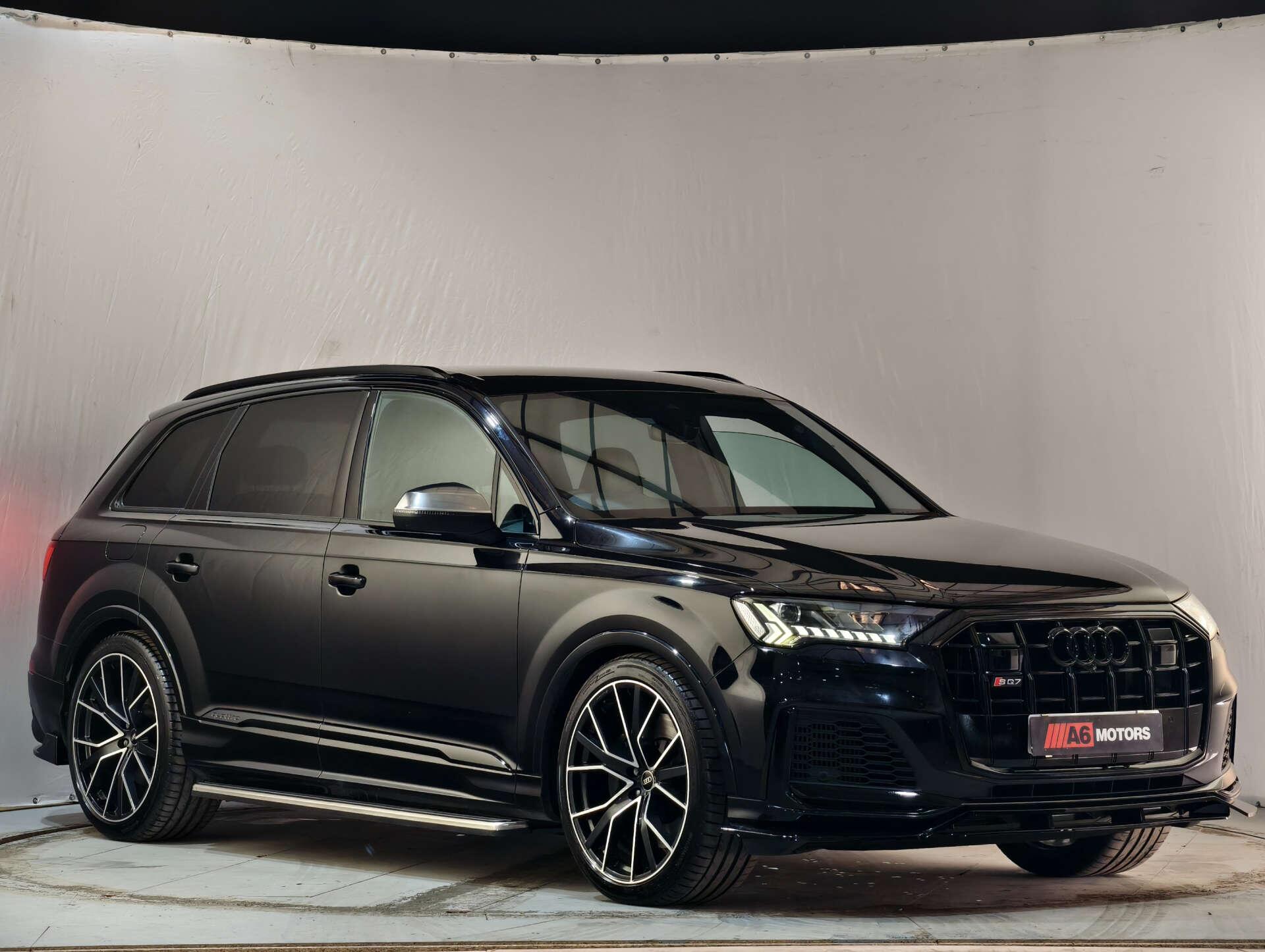 Audi SQ7 view 6