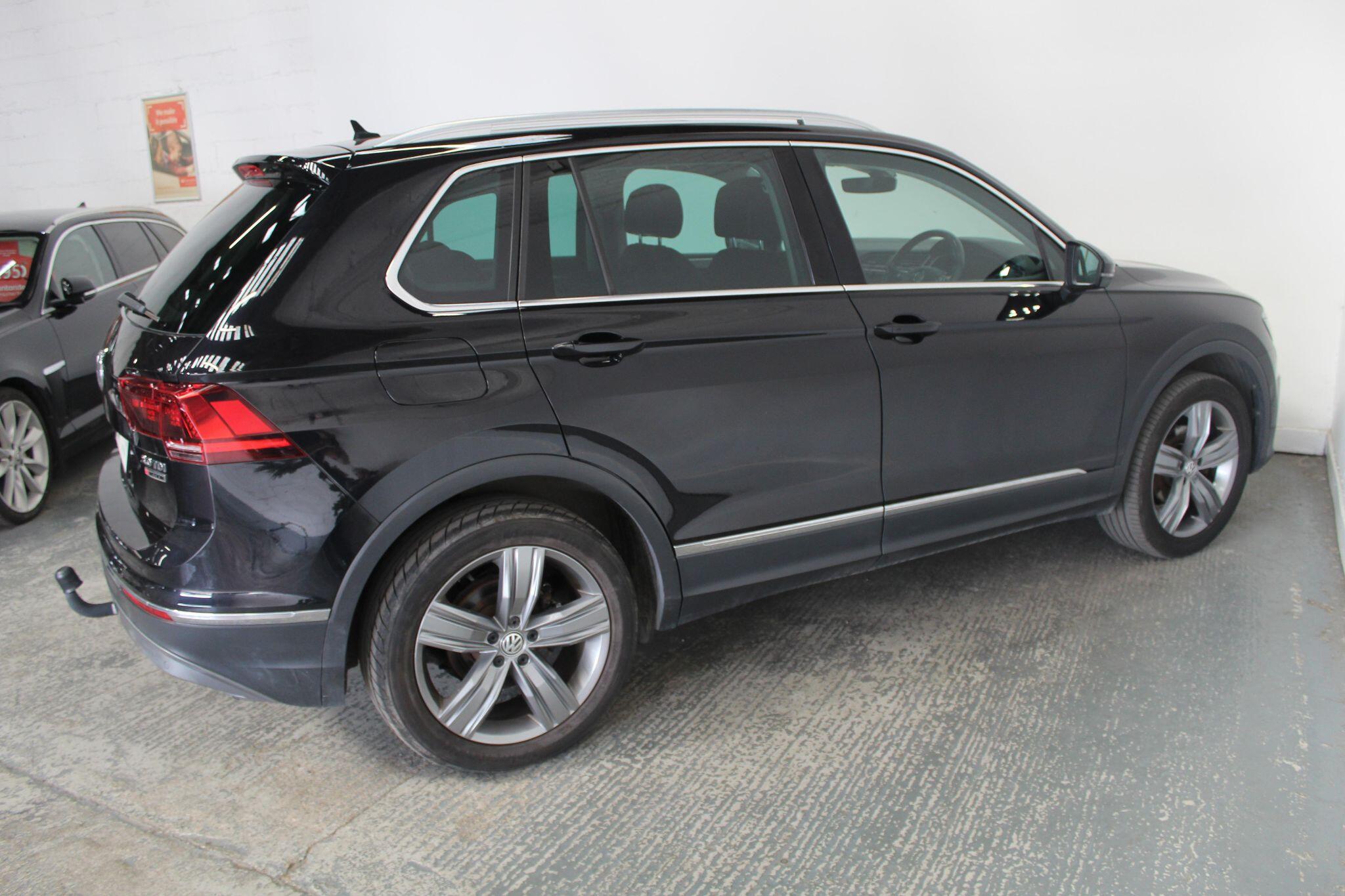 Volkswagen Tiguan view 11