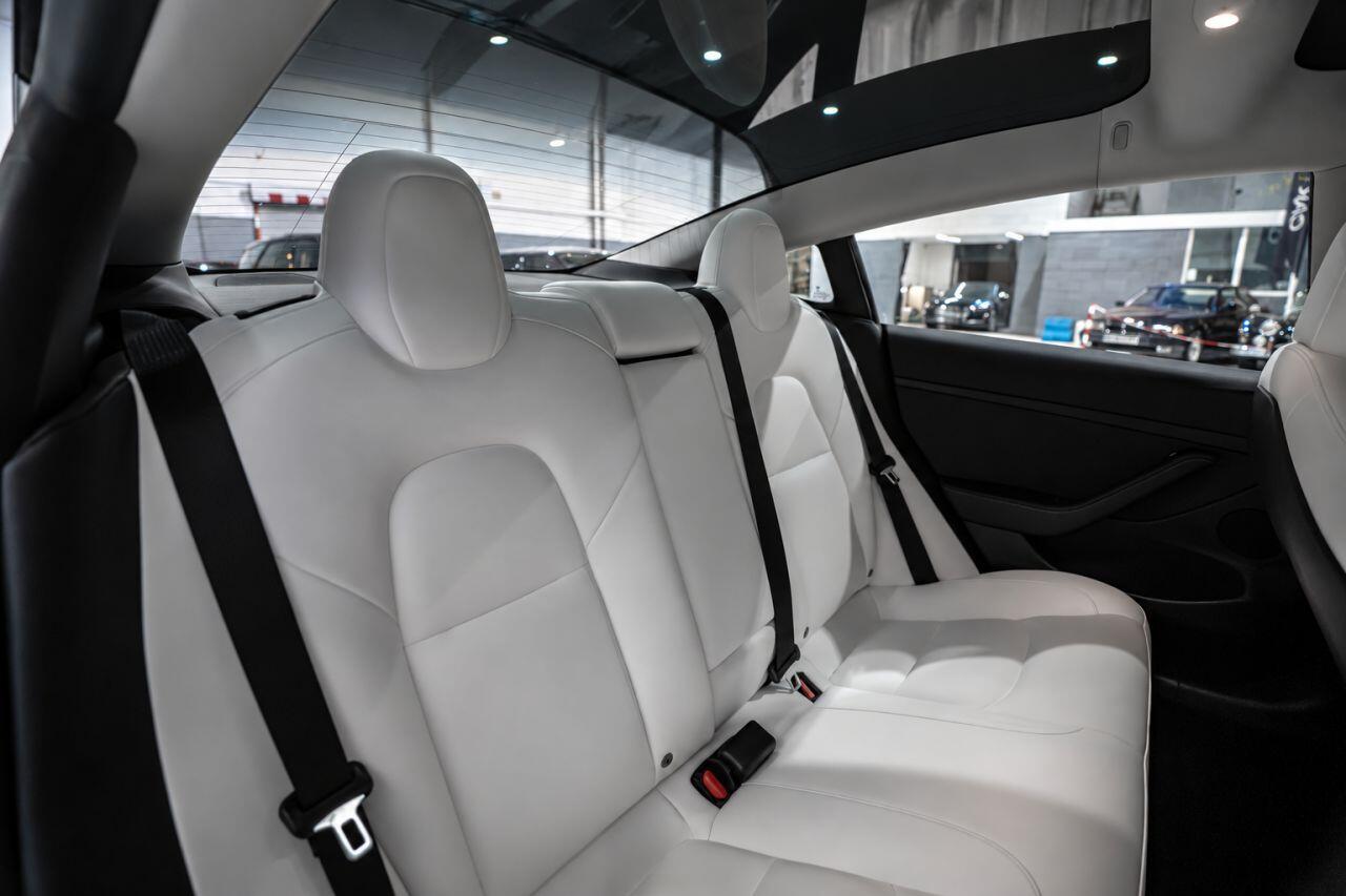 Tesla Model 3 view 24