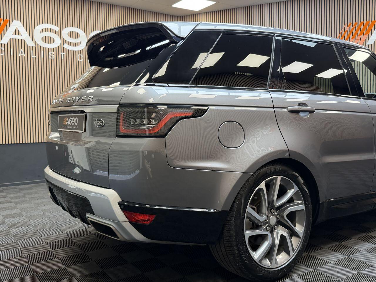 Land Rover Range Rover Sport view 13
