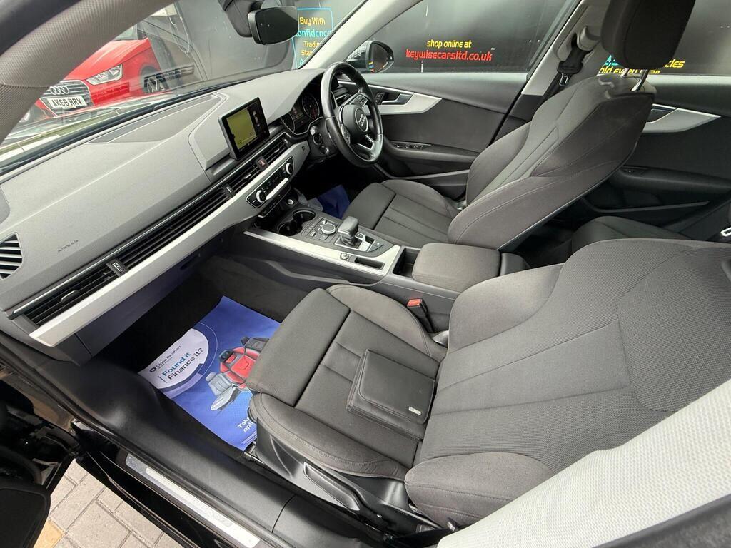 Audi A4 view 19