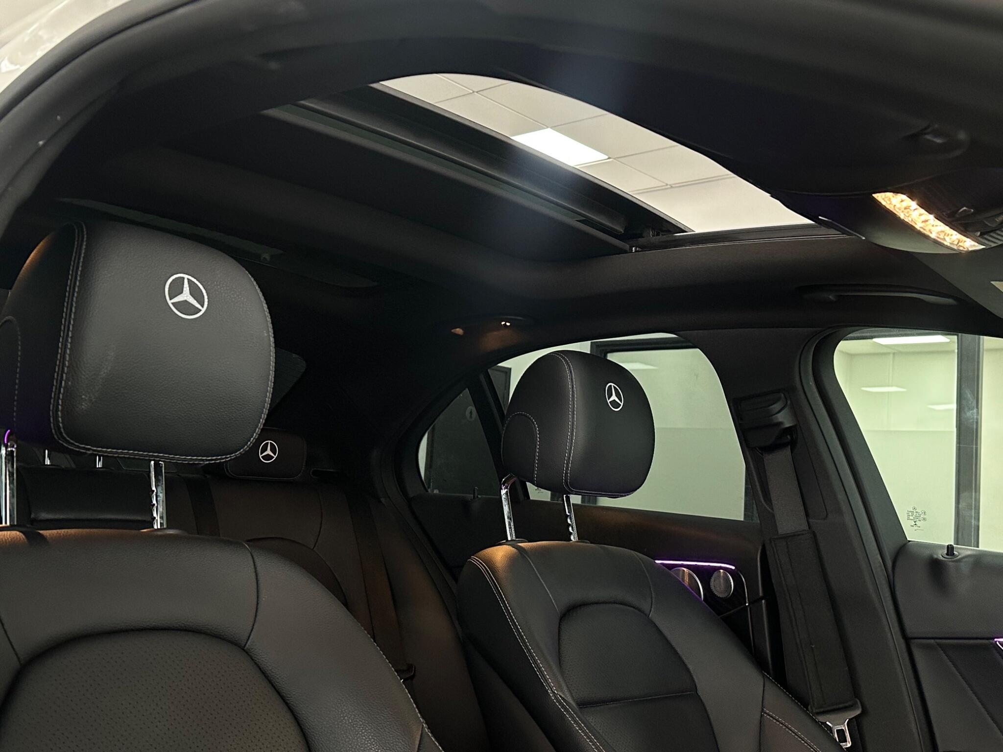 Mercedes-Benz C Class view 24