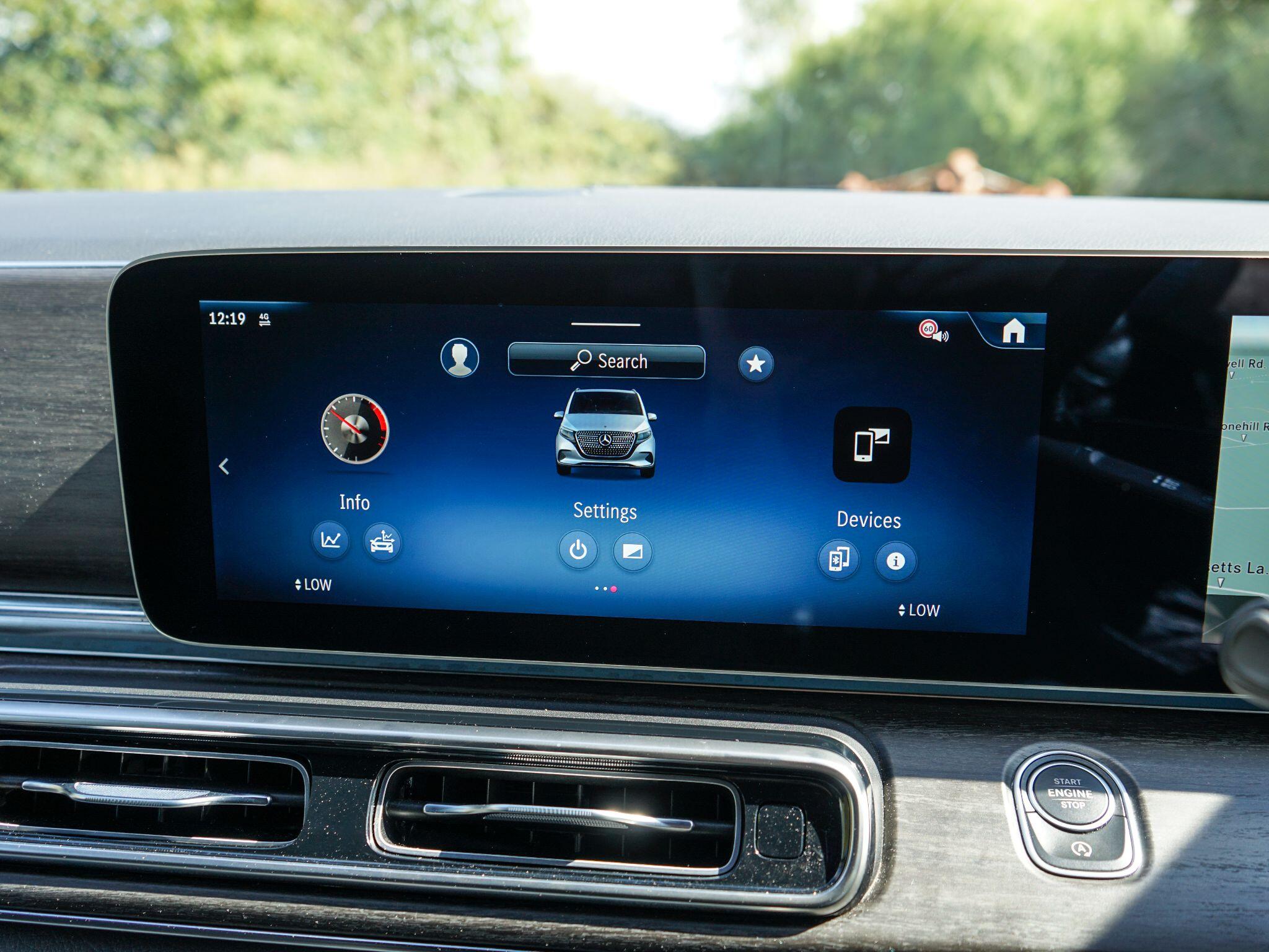 Mercedes-Benz V Class view 28
