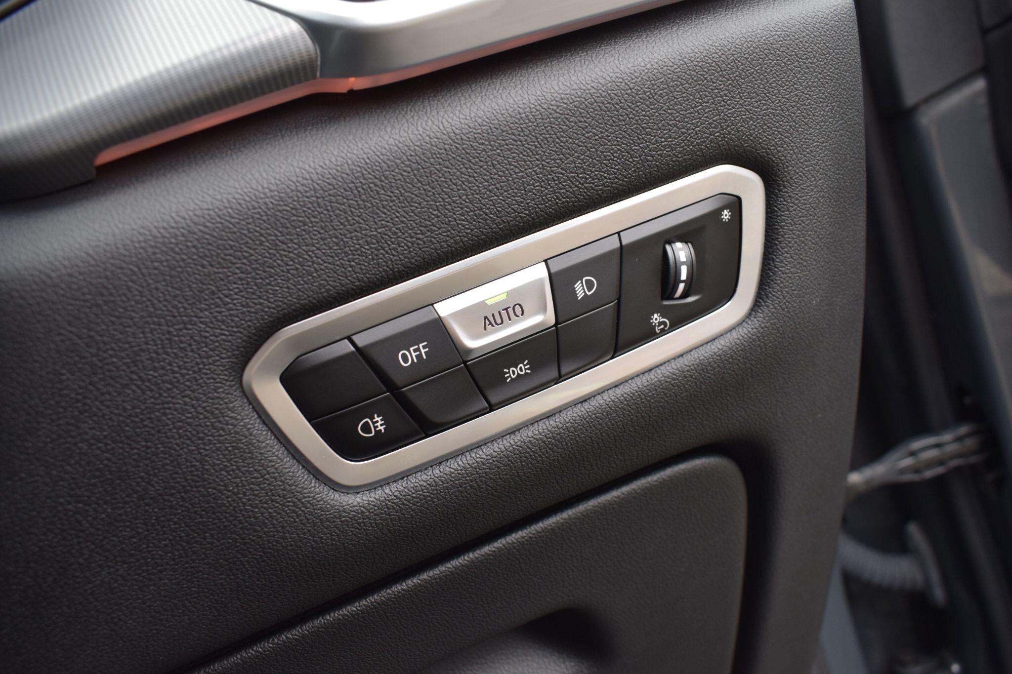BMW X5 view 14
