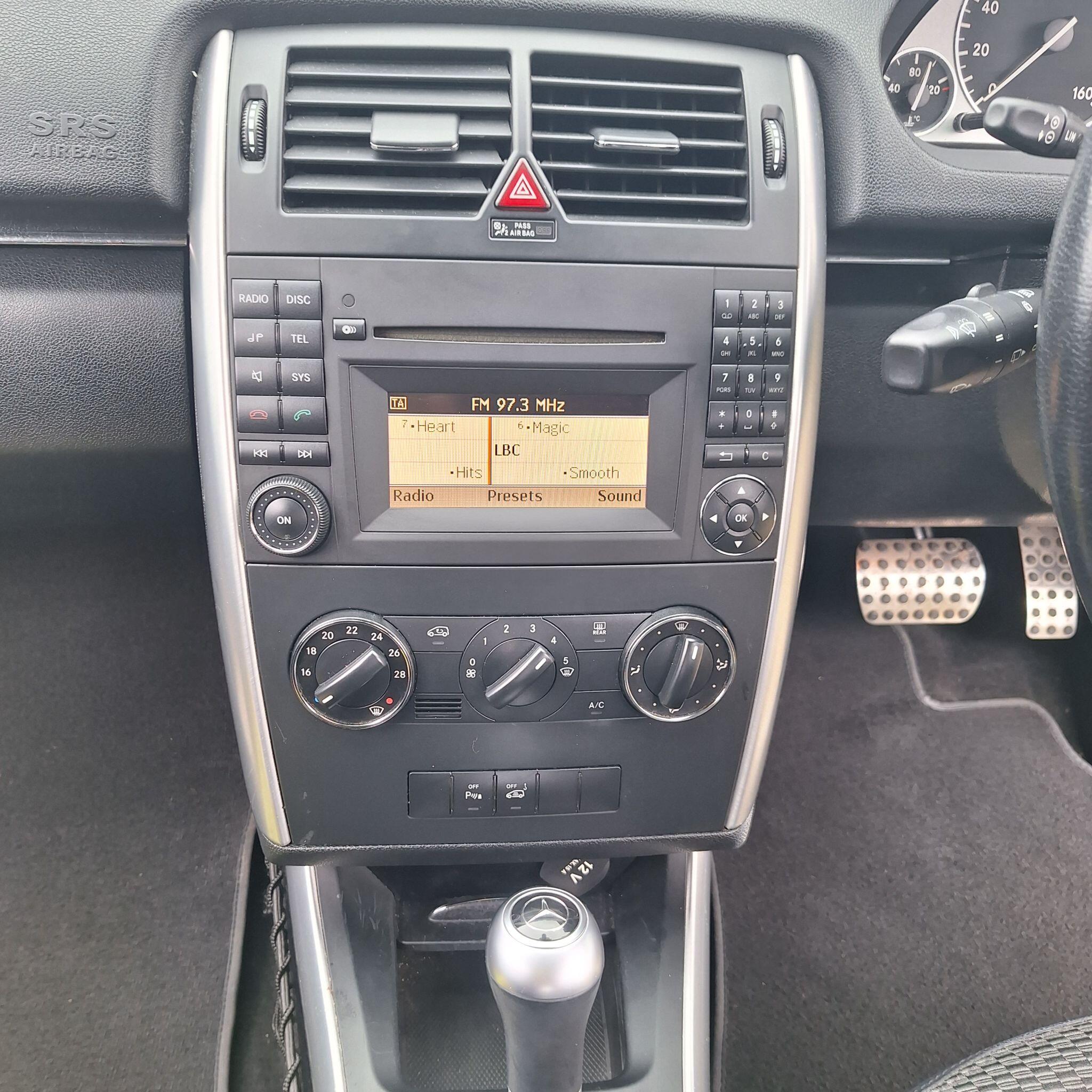 Mercedes-Benz B-Class view 16