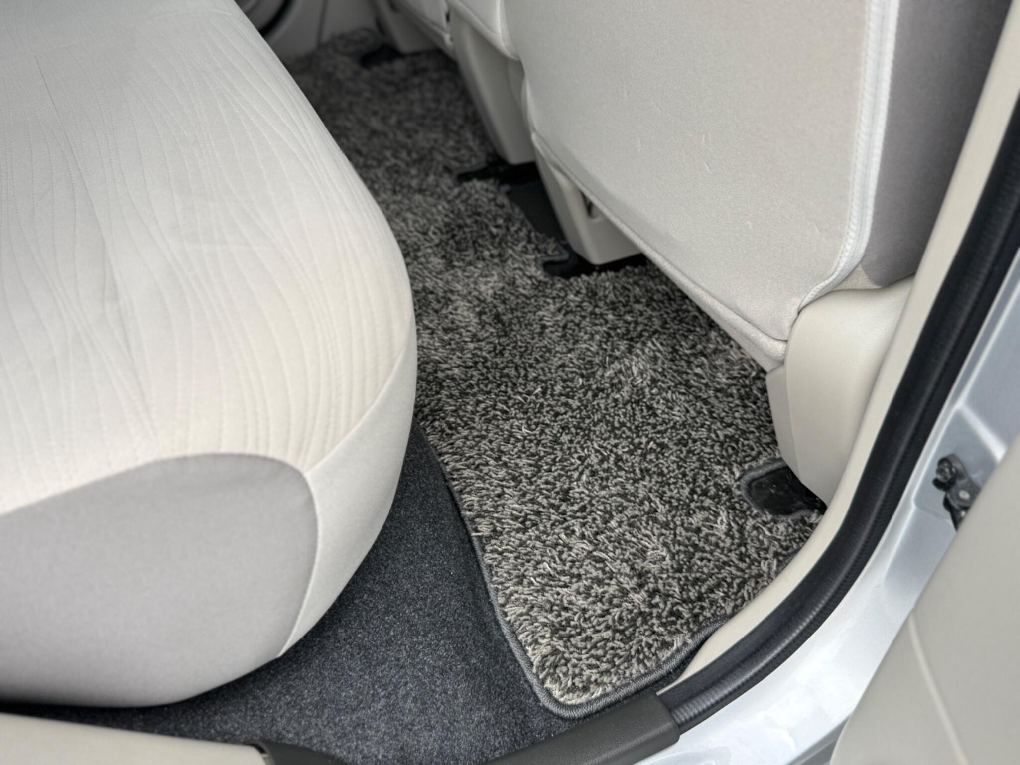 Nissan Cube view 44